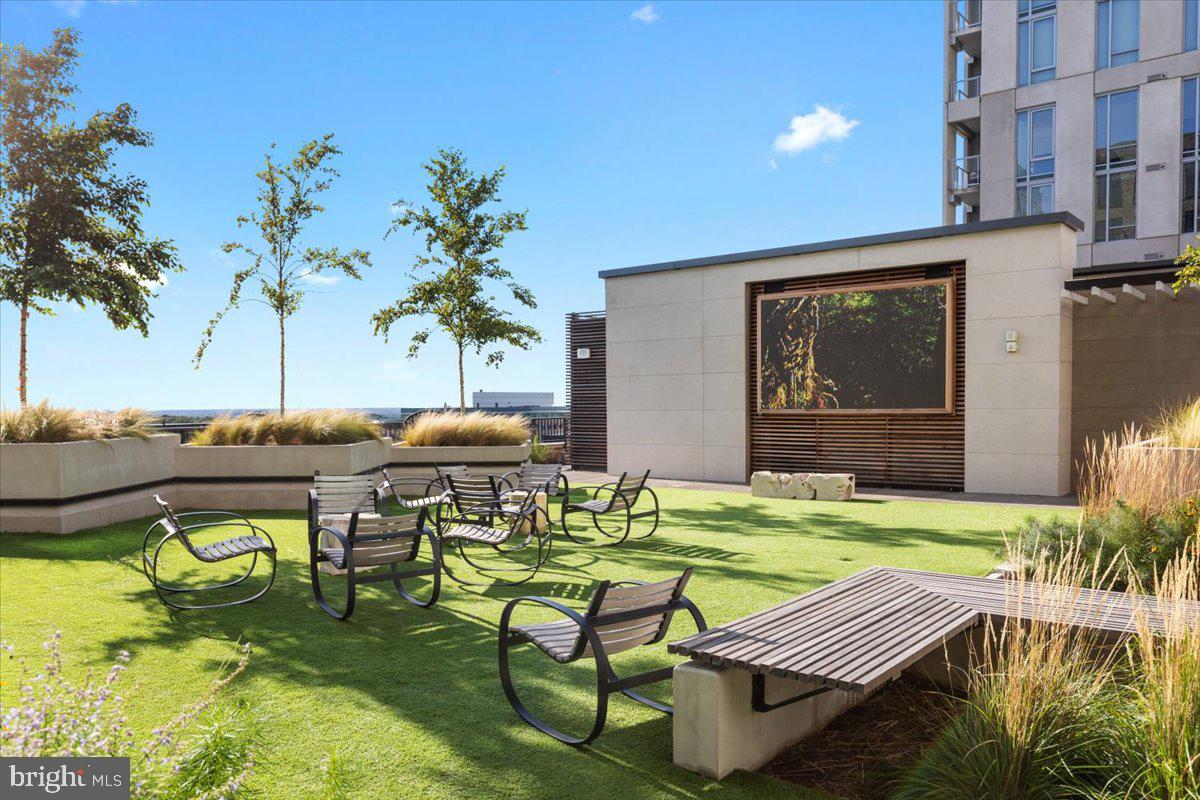 THE VERSE CONDO - Residential