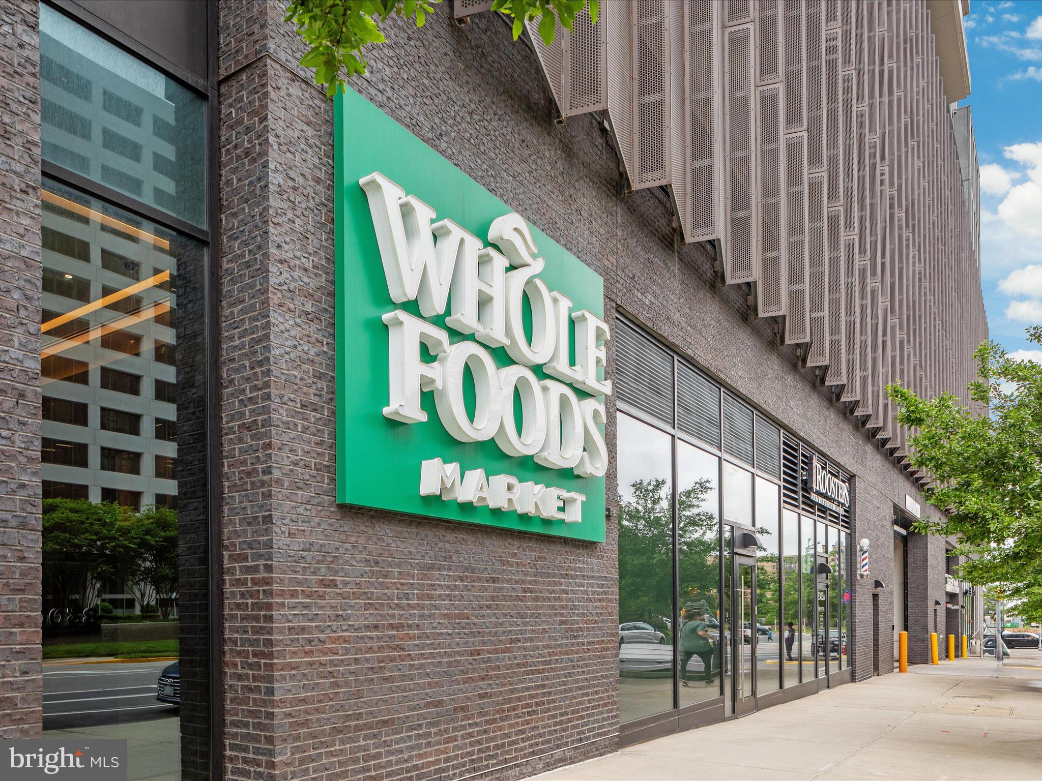 THE VERSE CONDO - Residential