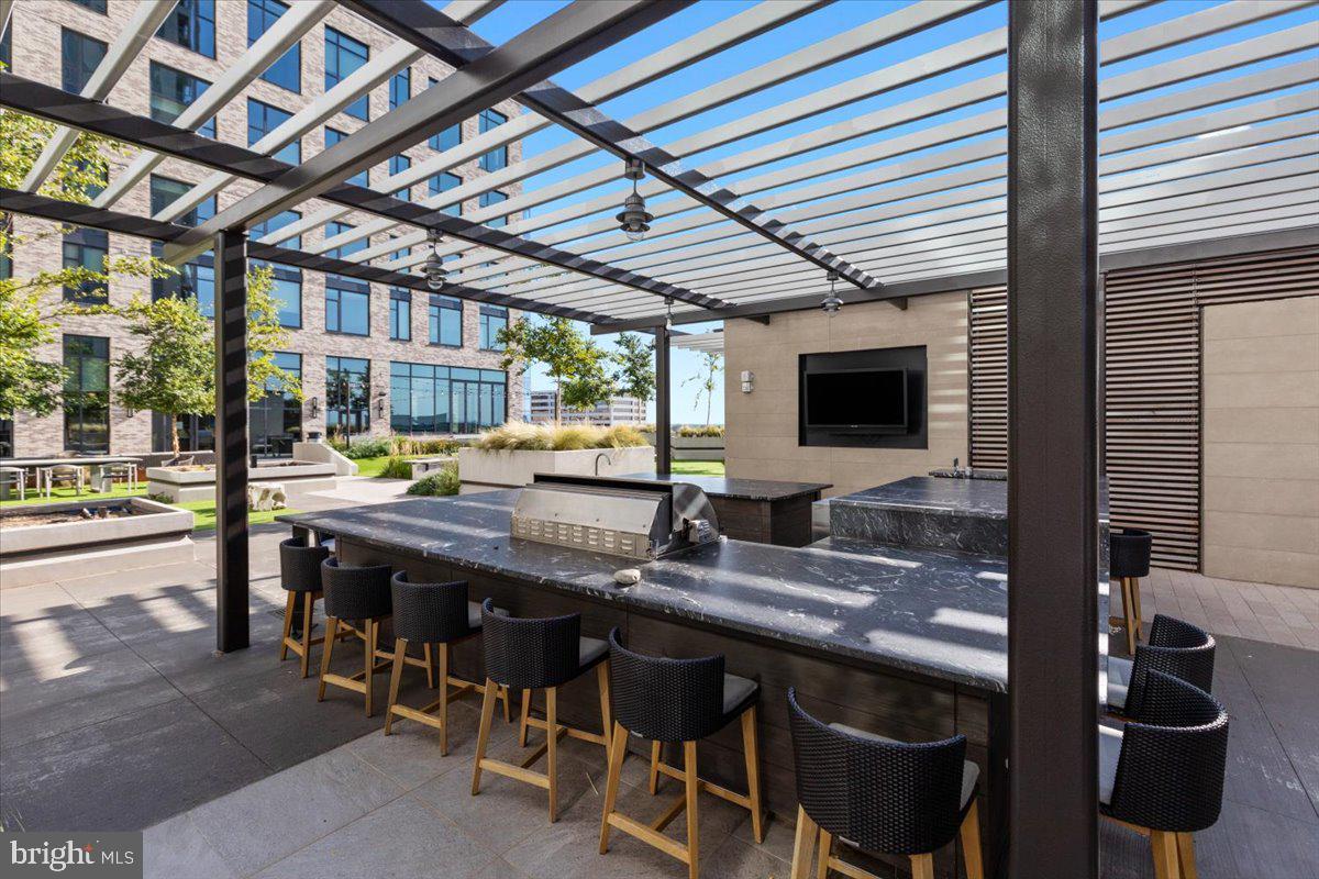 THE VERSE CONDO - Residential