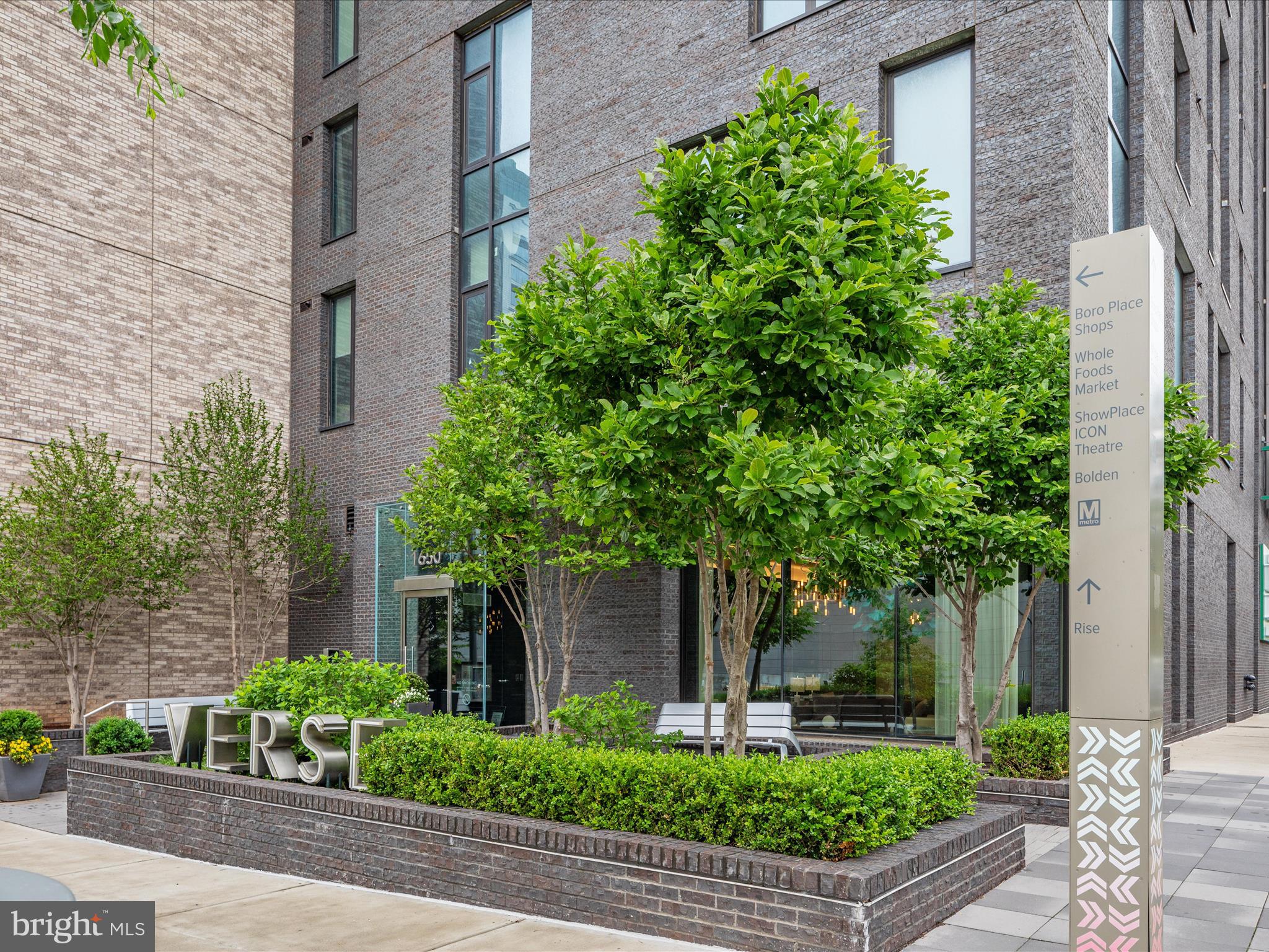 THE VERSE CONDO - Residential