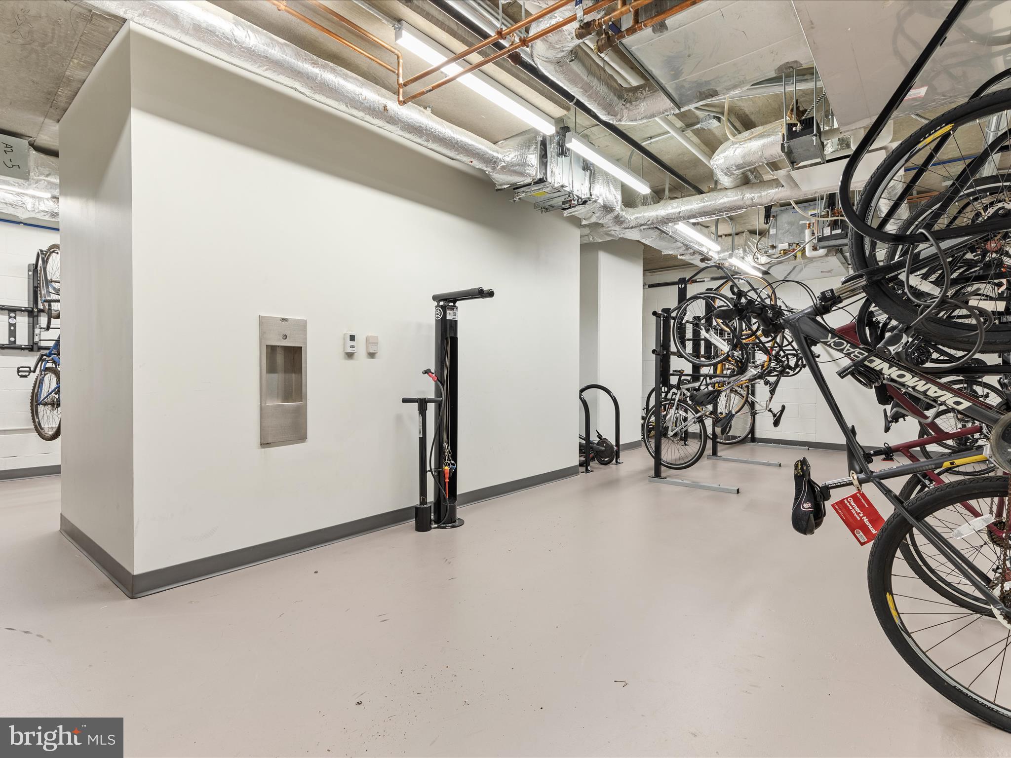 THE VERSE CONDO - Residential