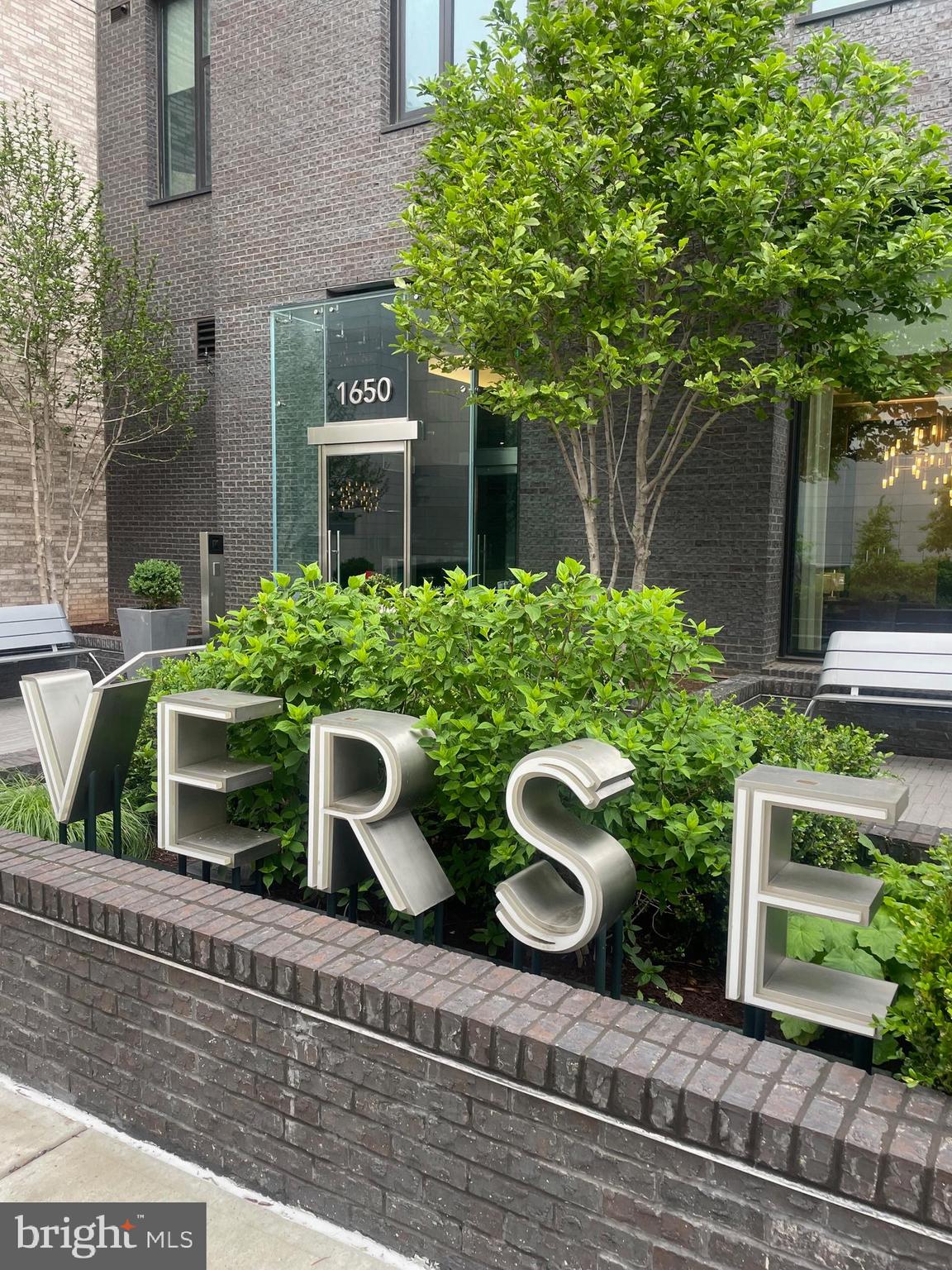 THE VERSE CONDO - Residential