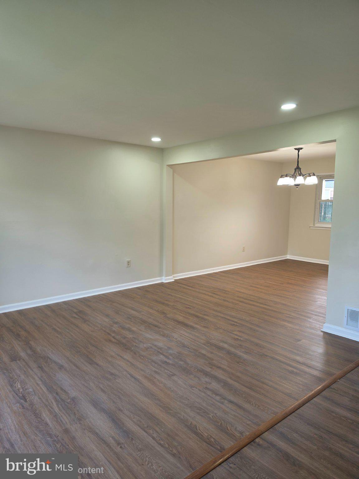 1606 BEECHWOOD PLACE