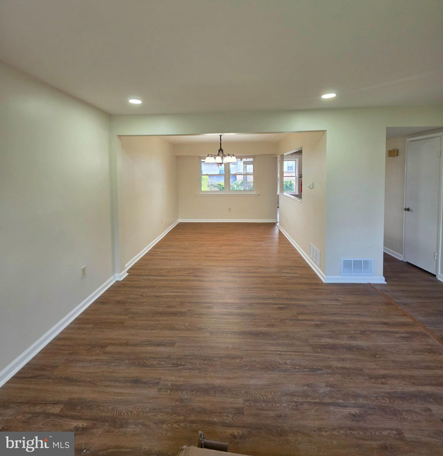 1606 BEECHWOOD PLACE