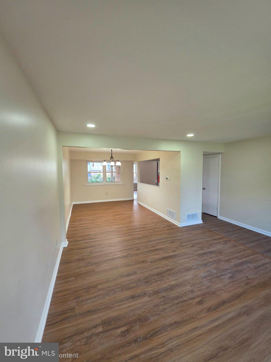 1606 BEECHWOOD PLACE