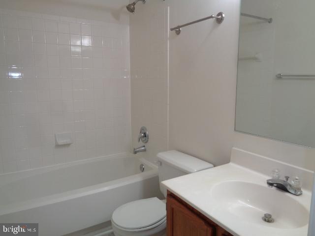 HIGHPOINTE - Residential Lease