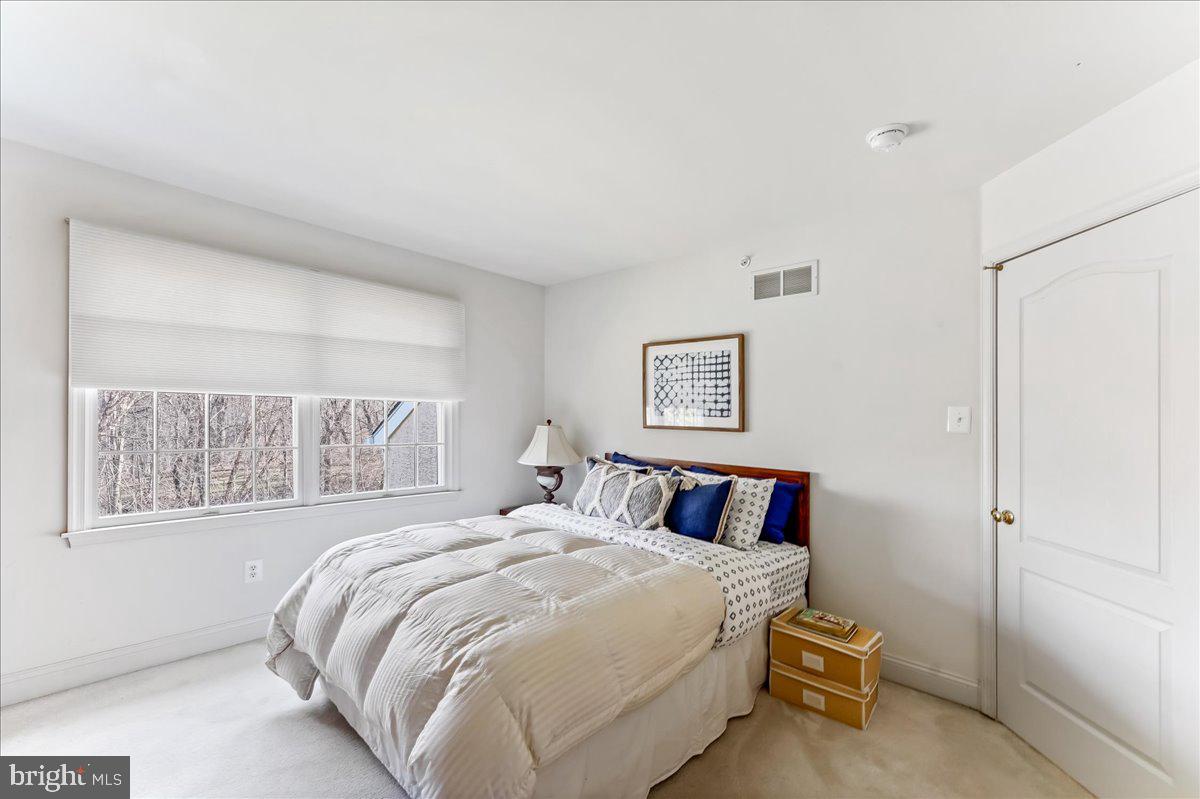 SPRINGTON CHASE - Residential