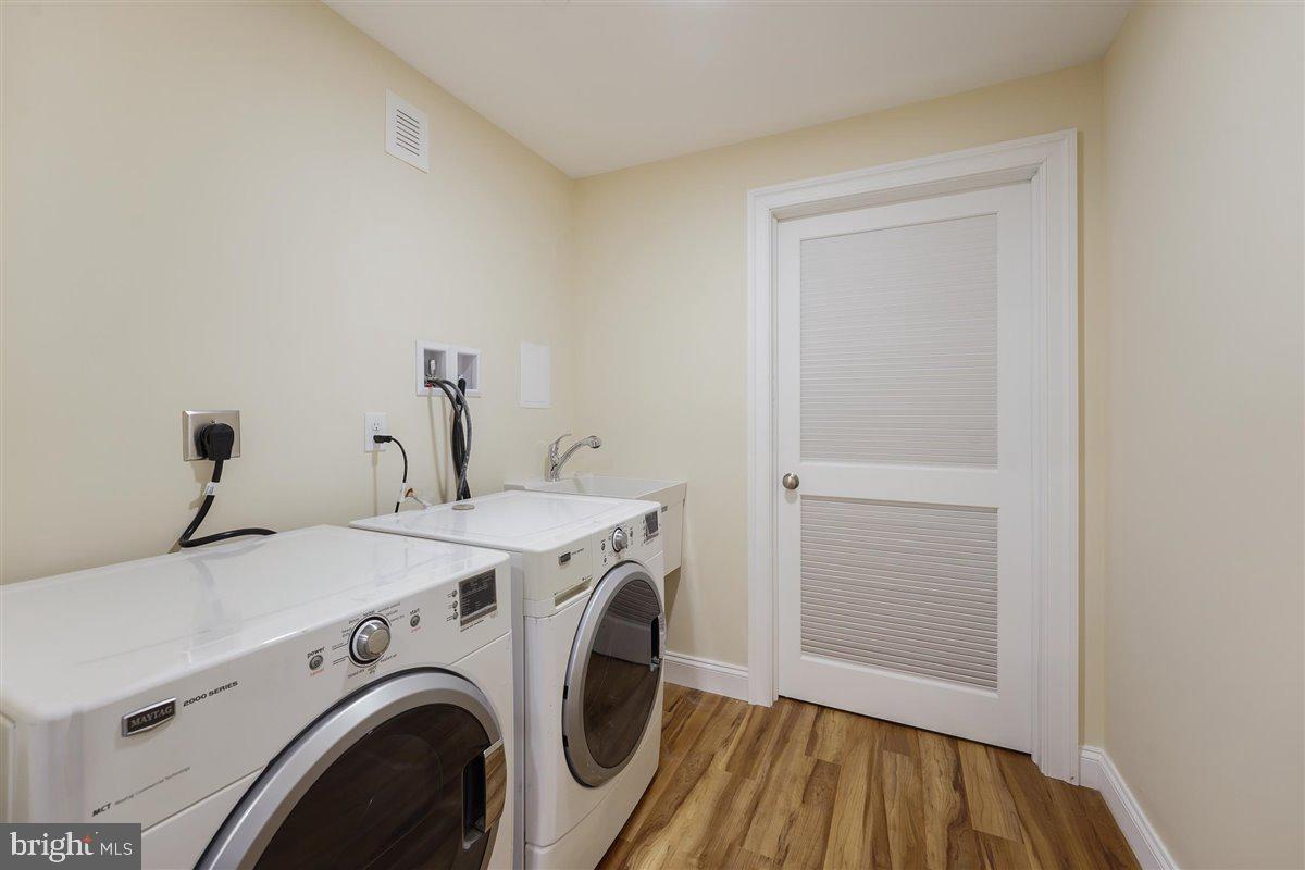 SPRINGTON CHASE - Residential