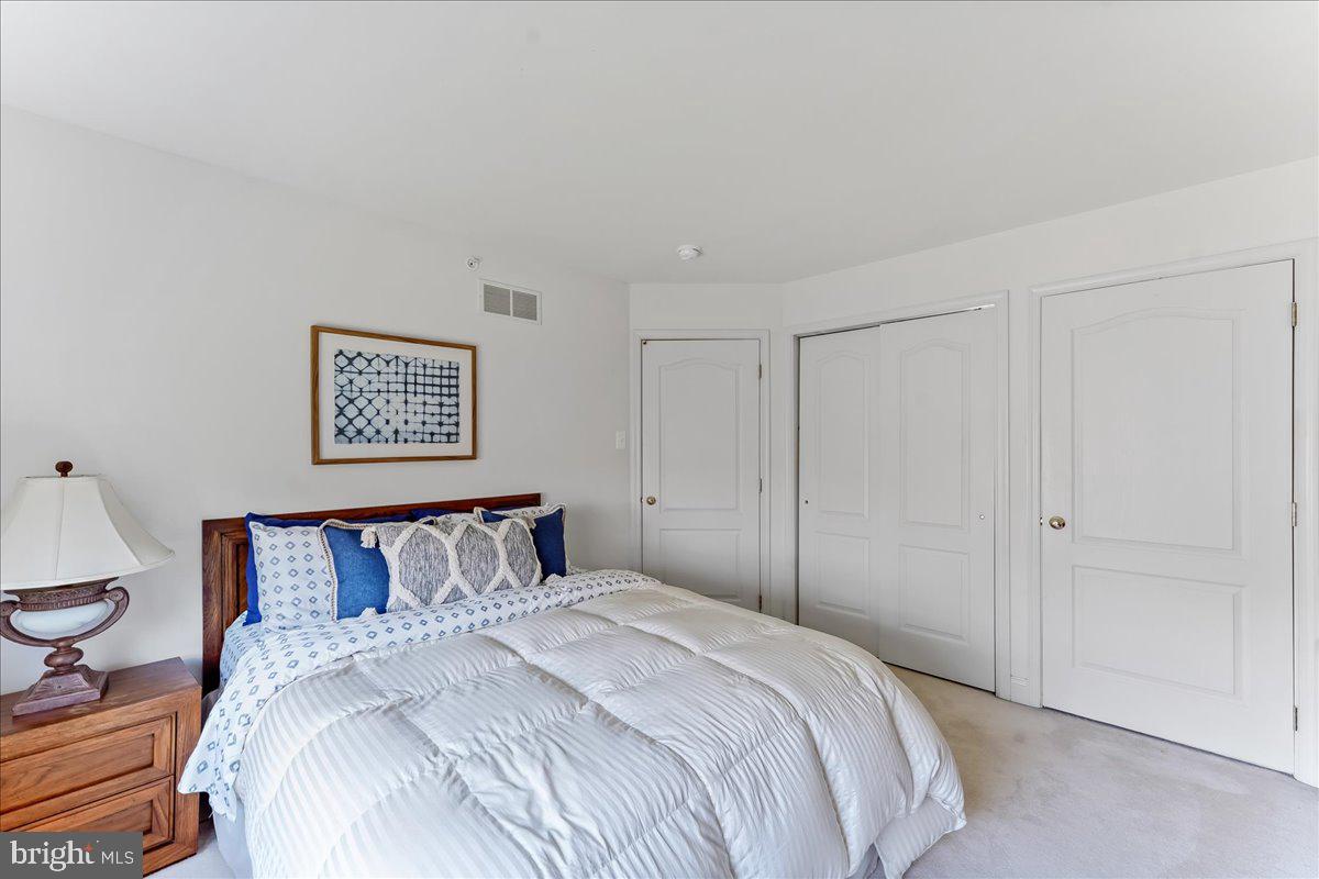 SPRINGTON CHASE - Residential