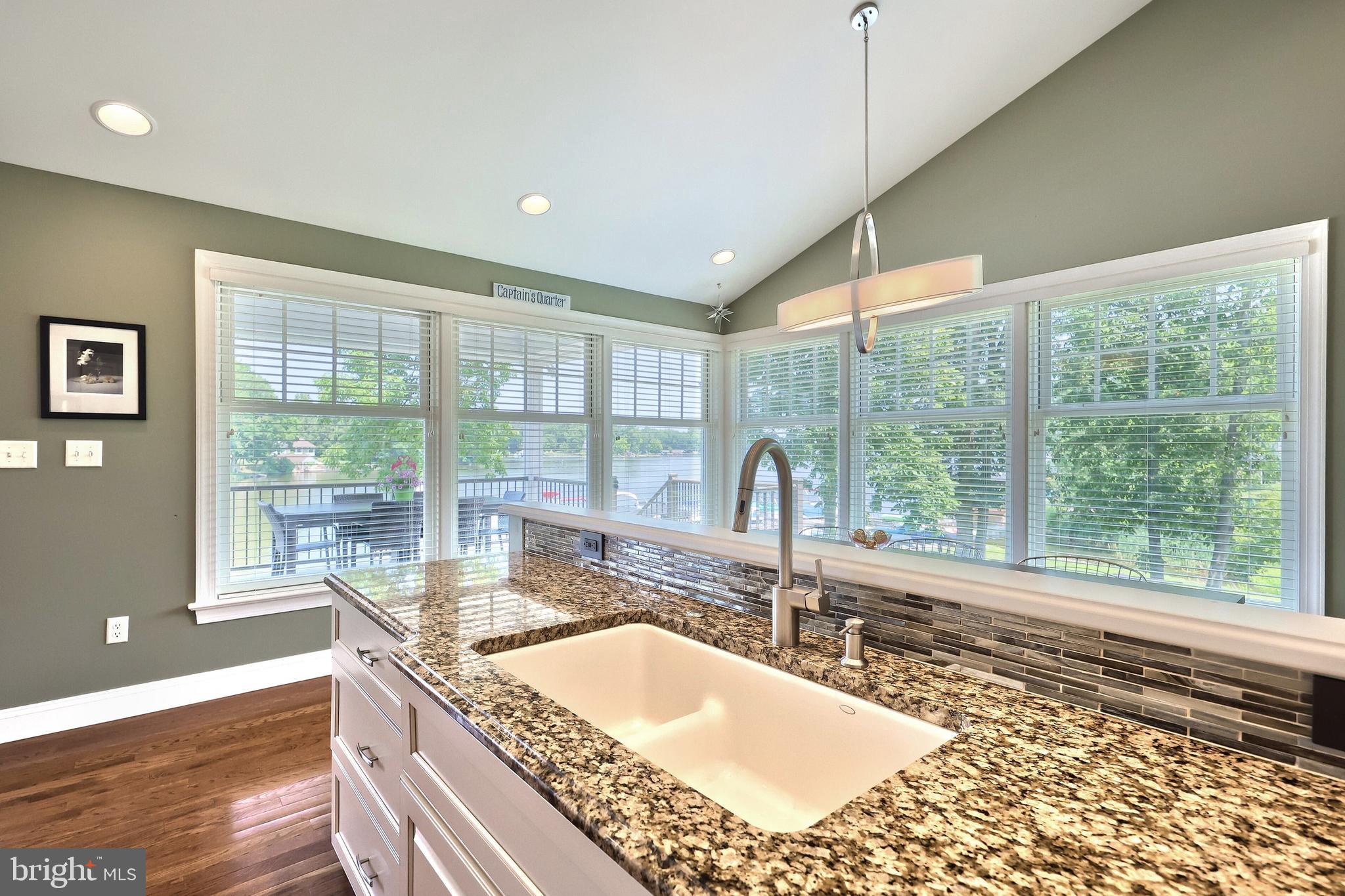 LAKE MEADE - Residential