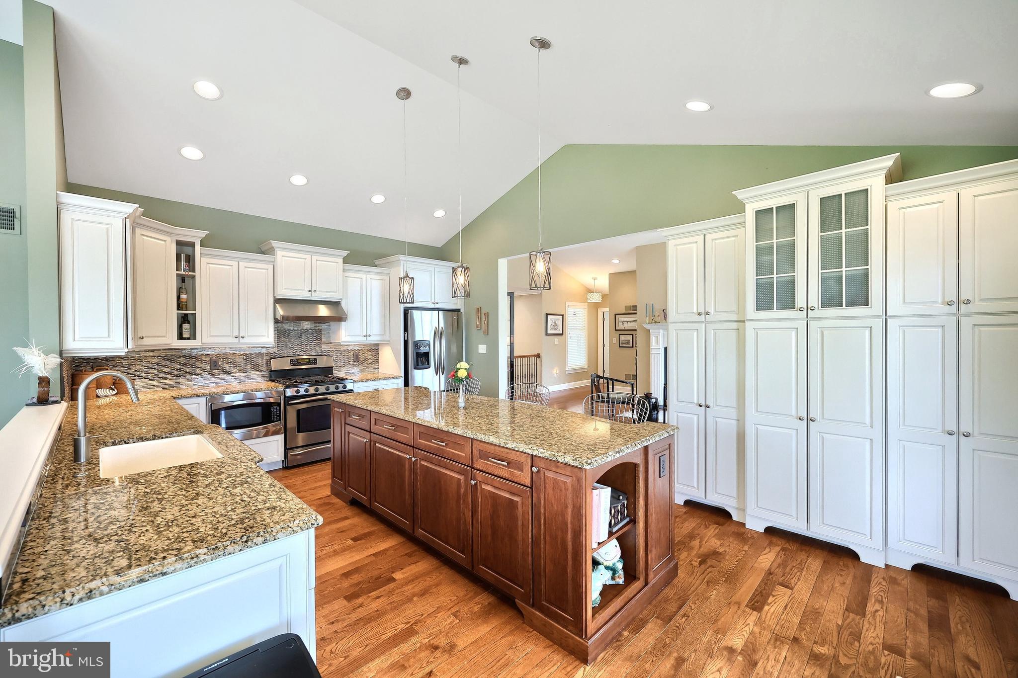 LAKE MEADE - Residential