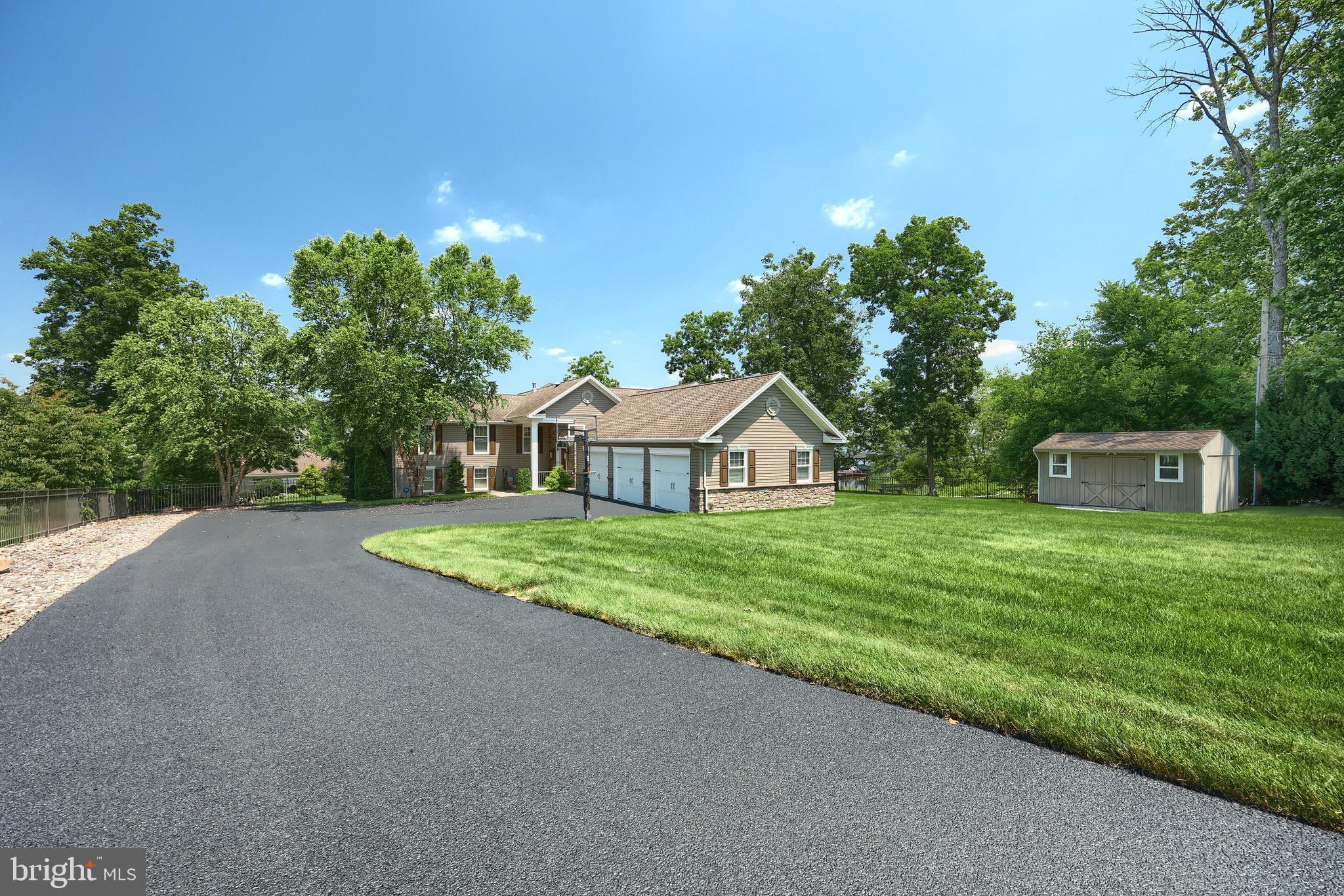 LAKE MEADE - Residential