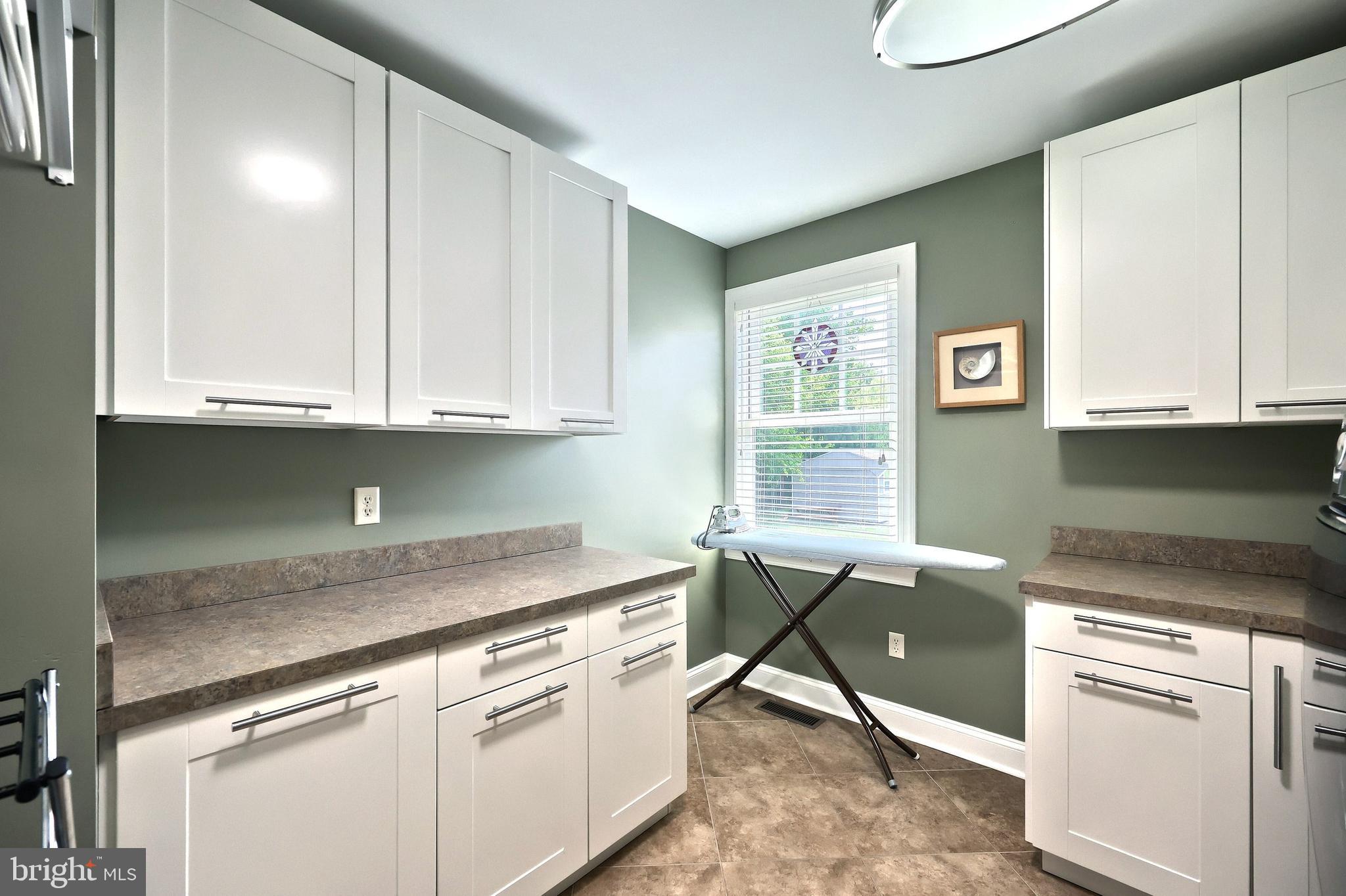 LAKE MEADE - Residential