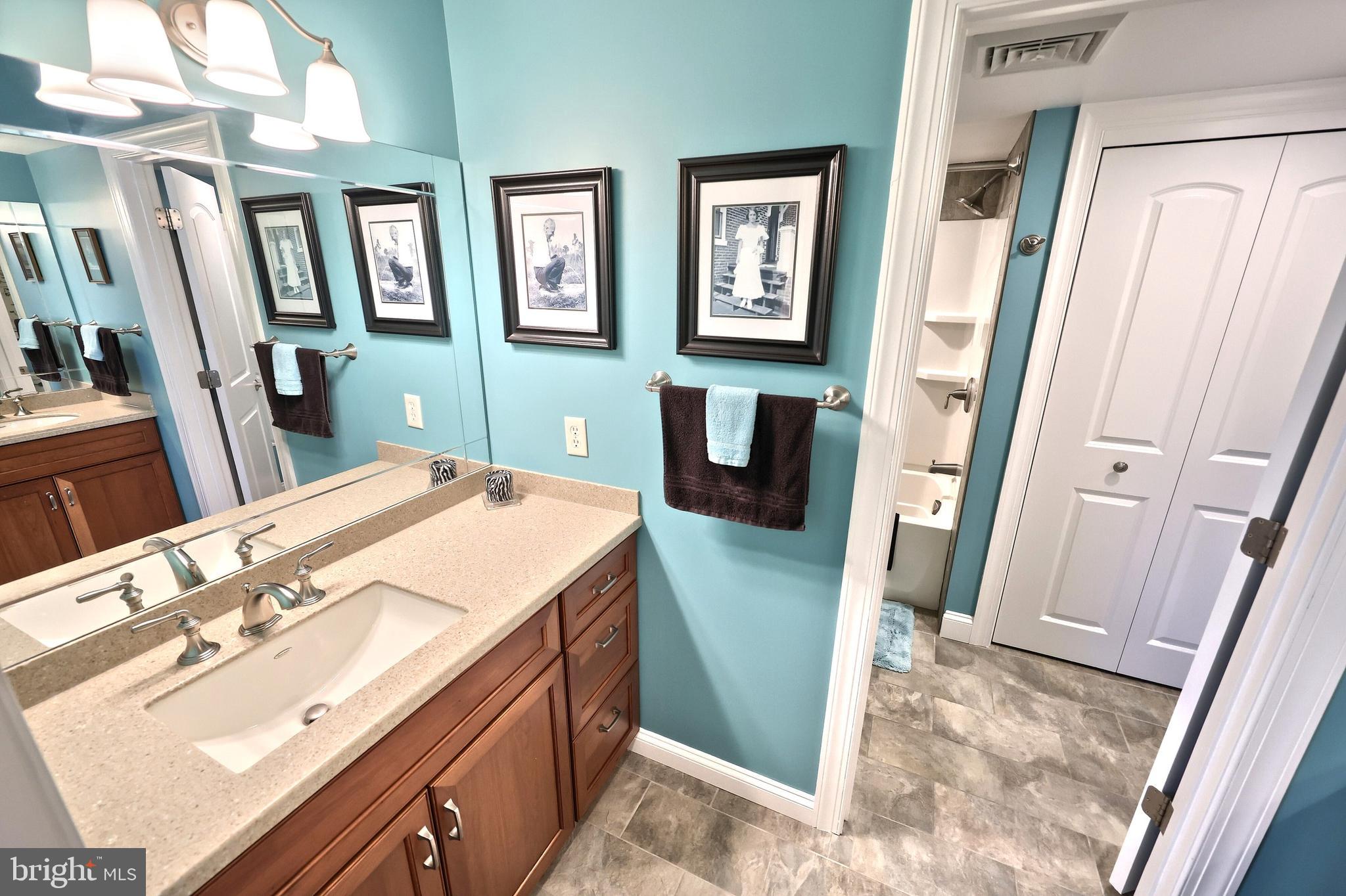 LAKE MEADE - Residential