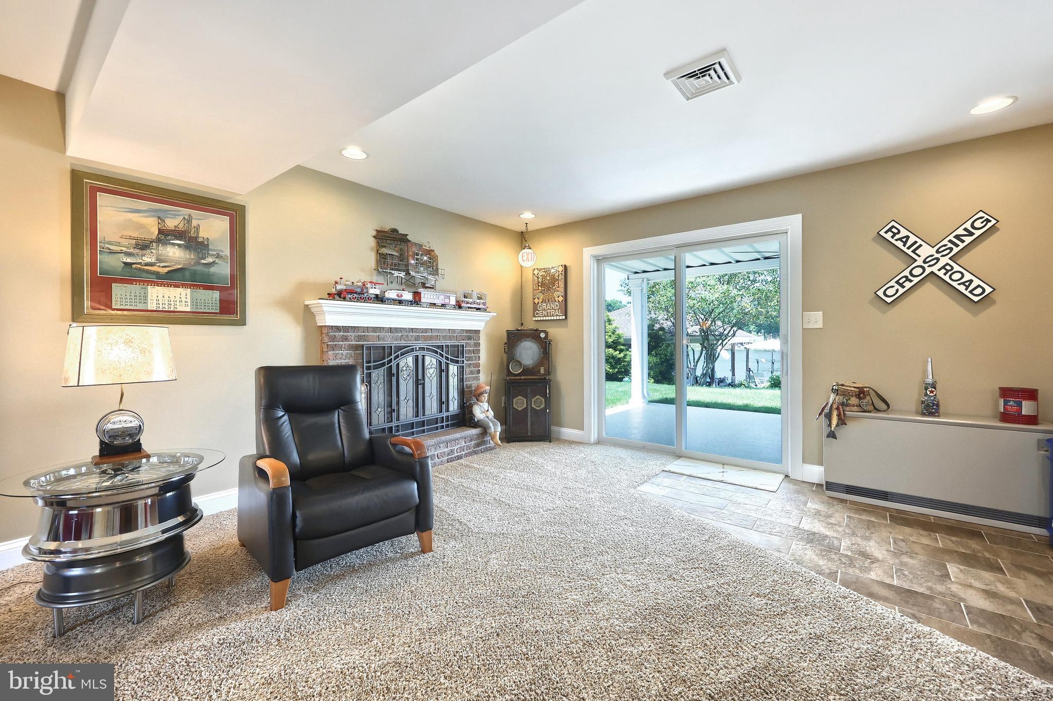 LAKE MEADE - Residential