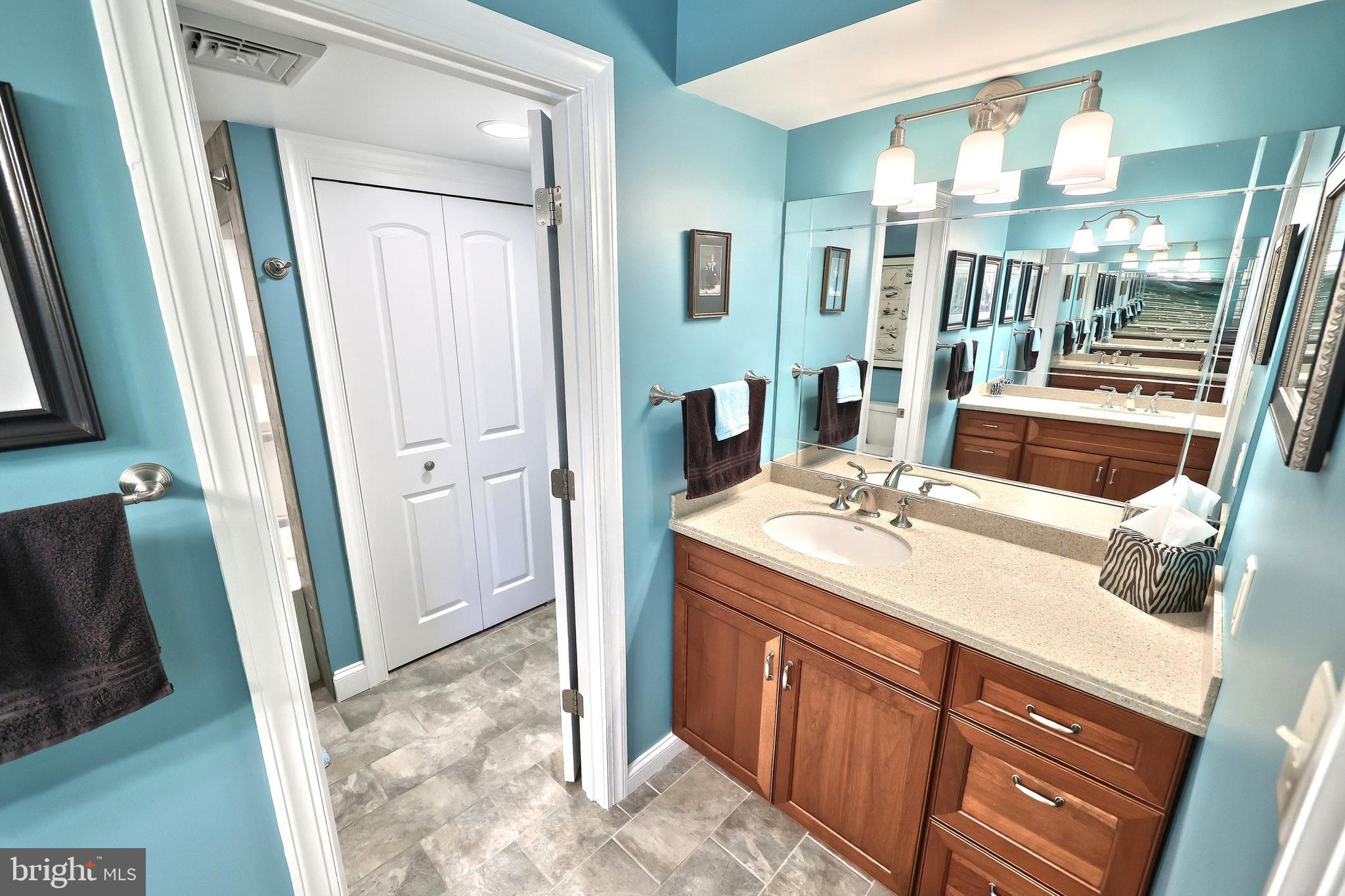 LAKE MEADE - Residential