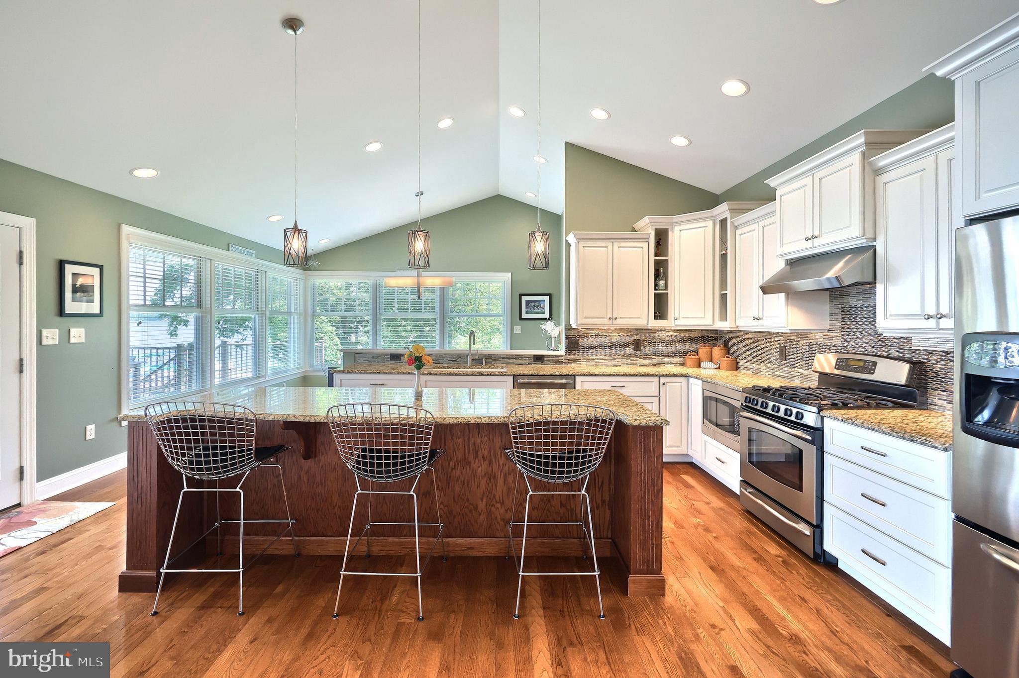 LAKE MEADE - Residential