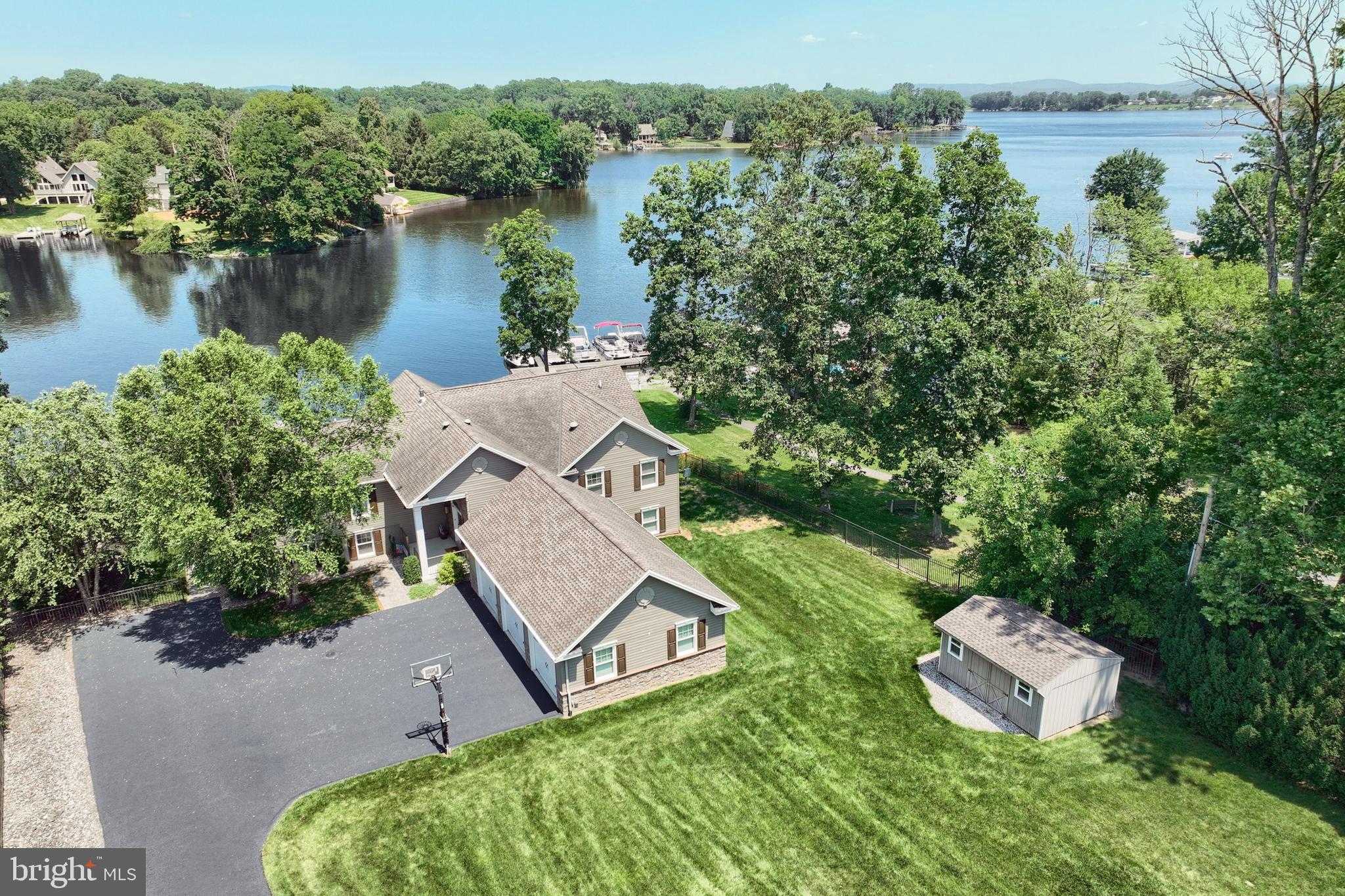 LAKE MEADE - Residential