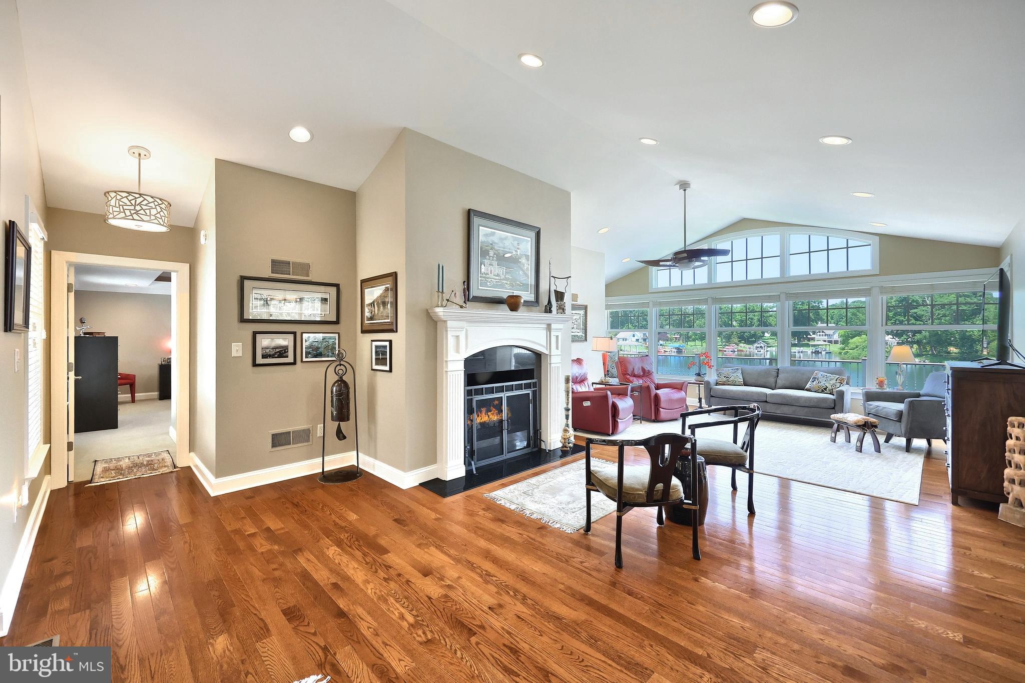 LAKE MEADE - Residential