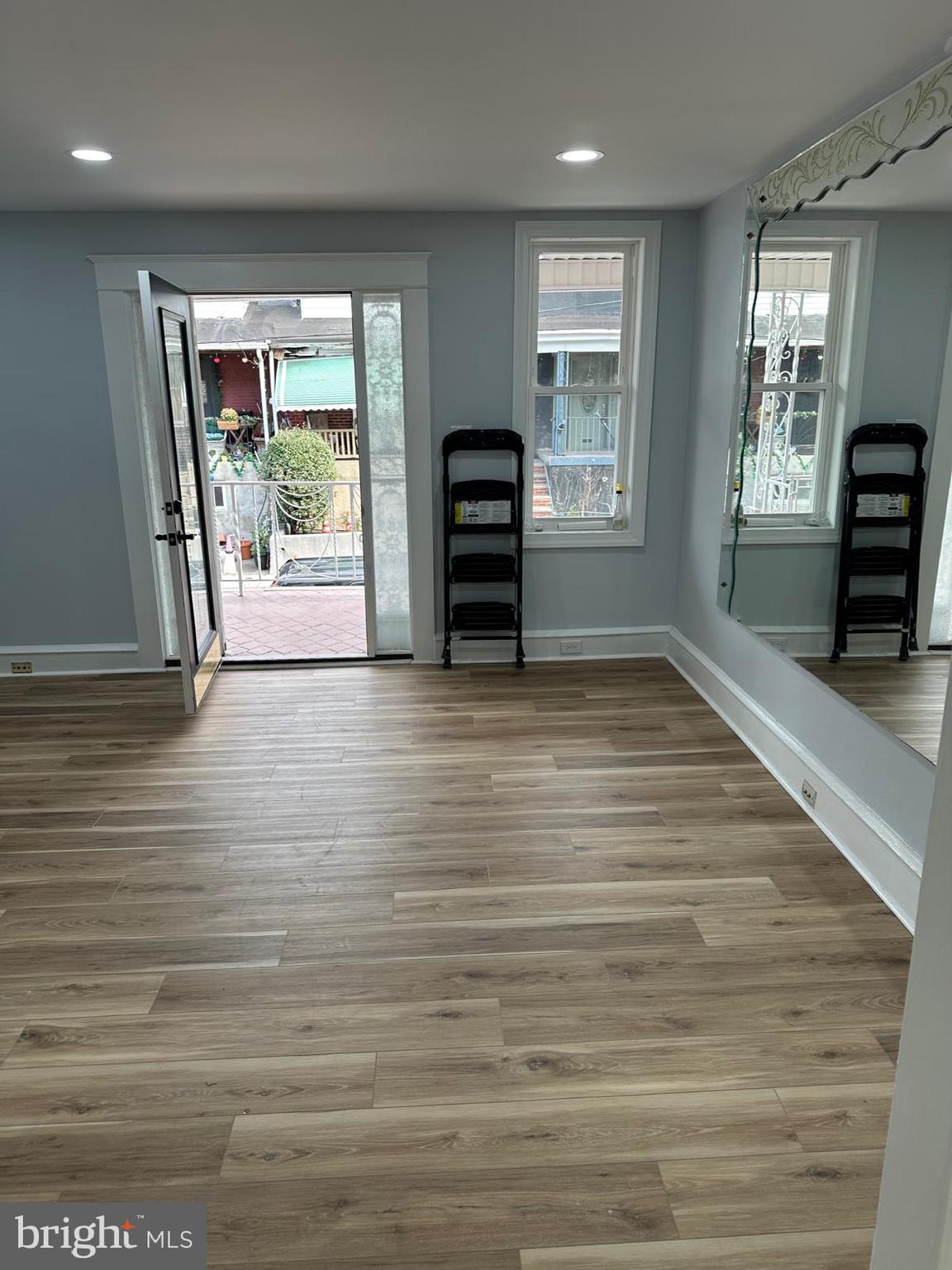 GRAYS FERRY - Residential