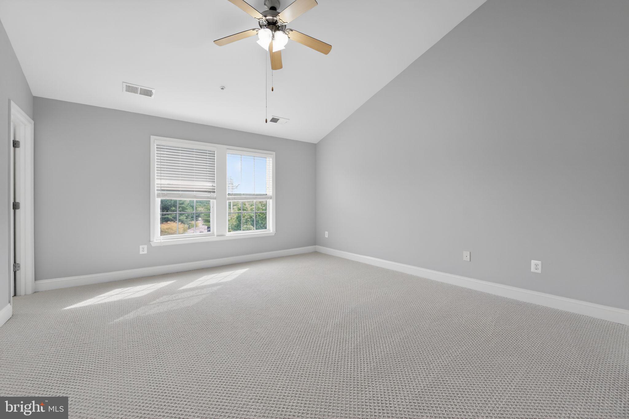 GATEWAY OVERLOOK - Residential