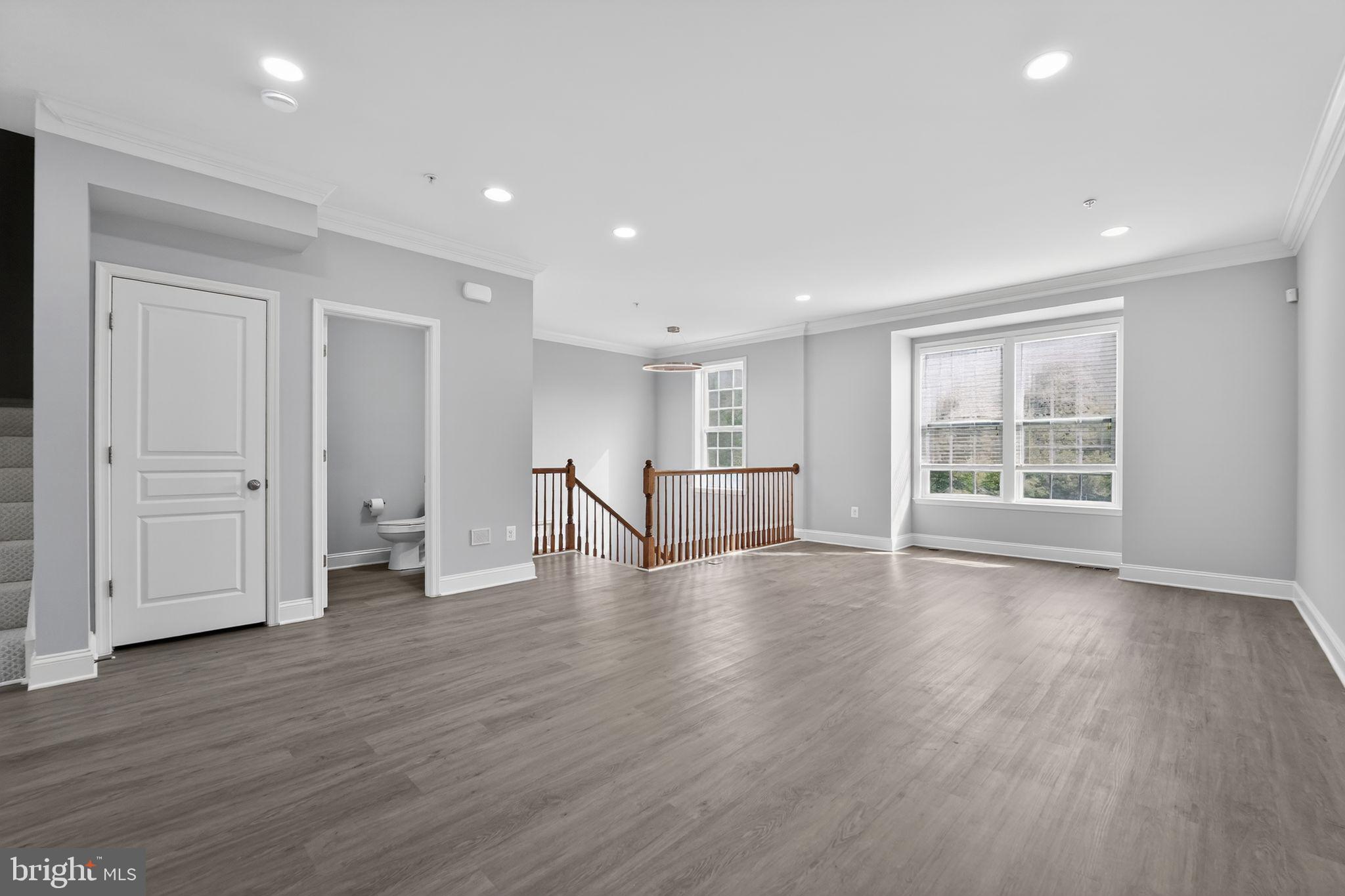 GATEWAY OVERLOOK - Residential