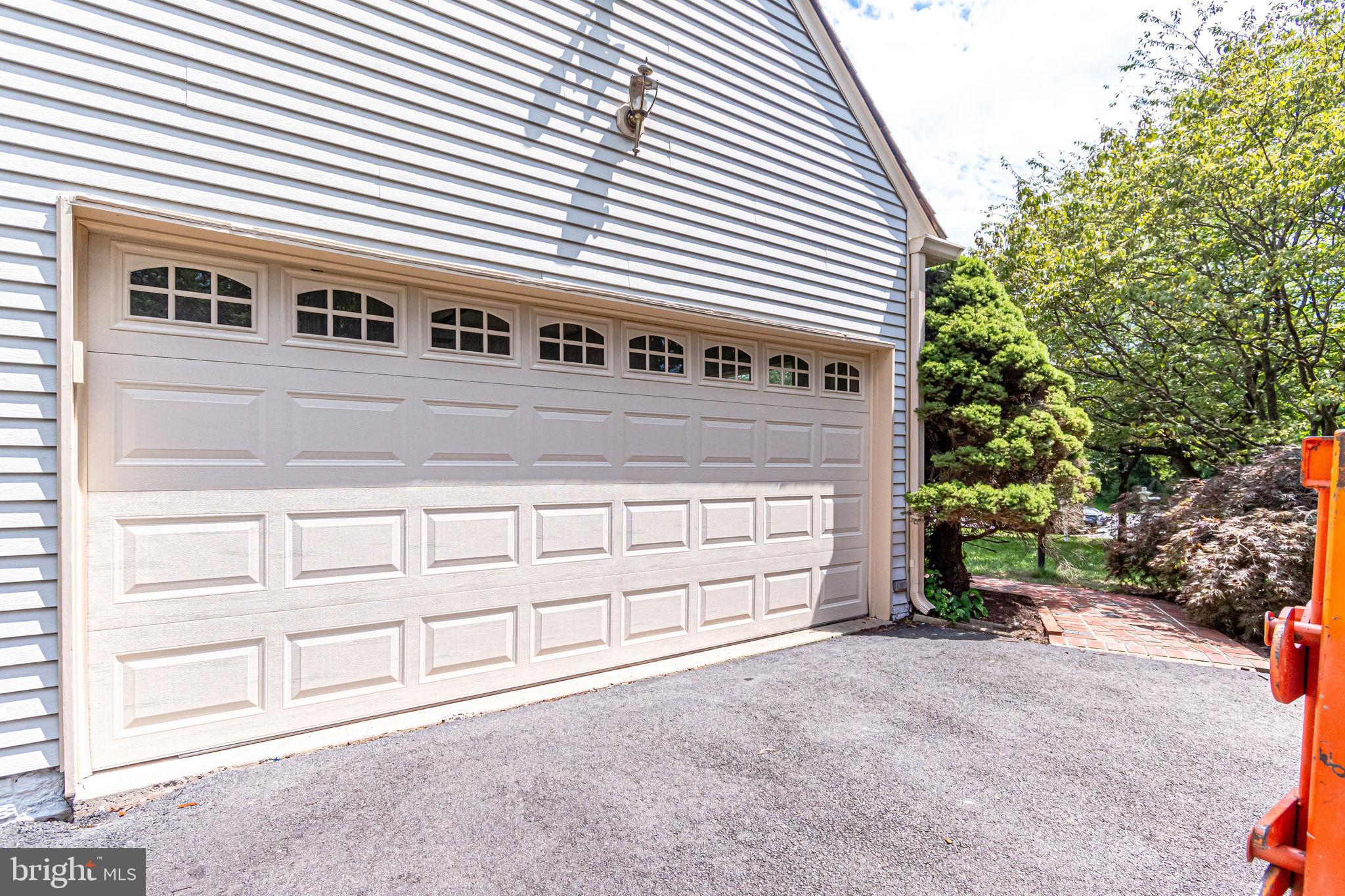 MYTERRA MANOR - Residential