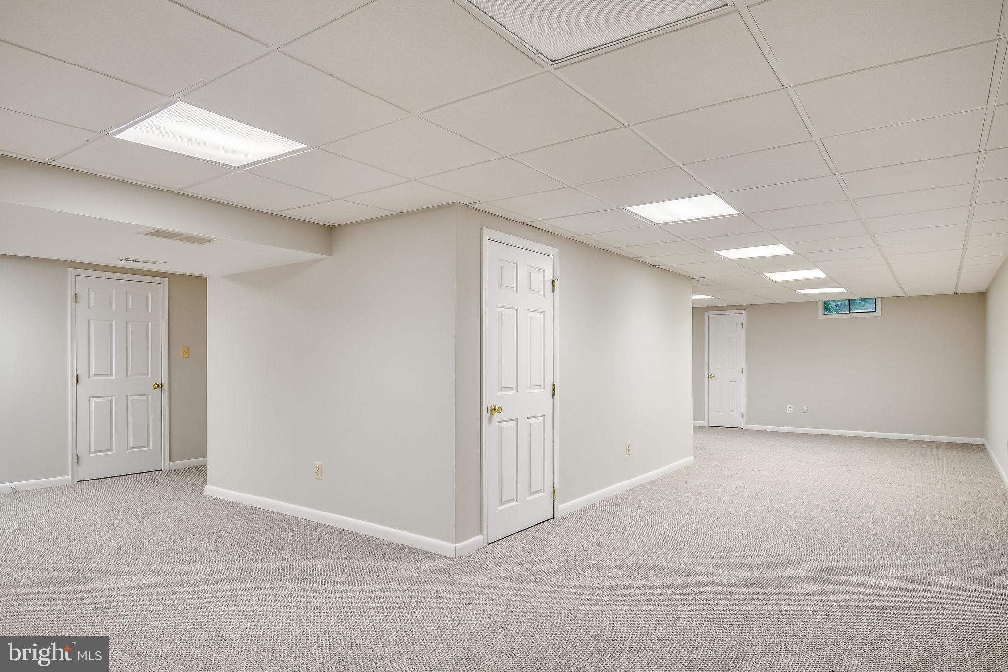 MYTERRA MANOR - Residential