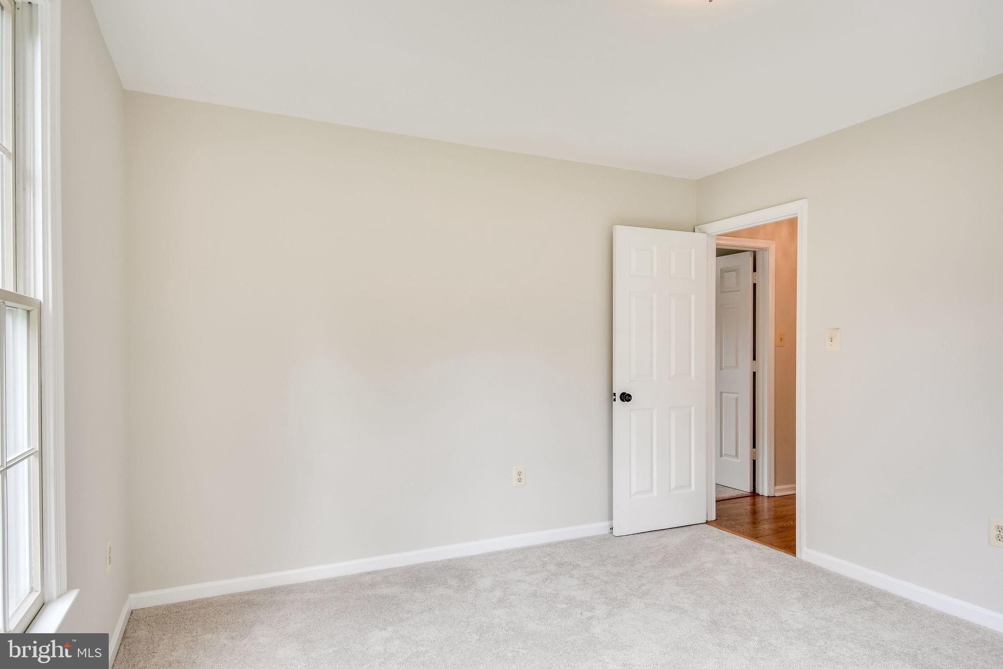 MYTERRA MANOR - Residential