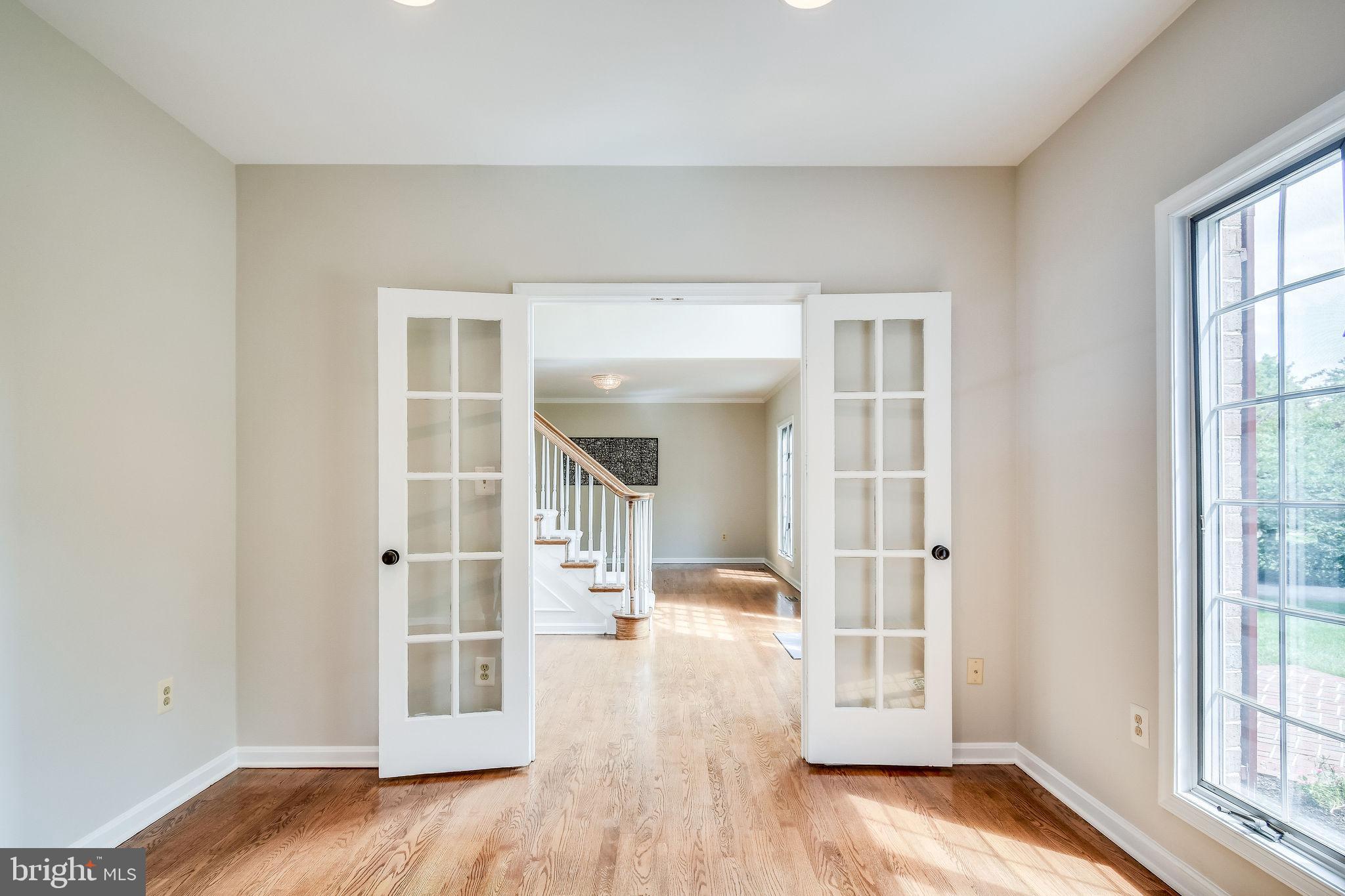 MYTERRA MANOR - Residential