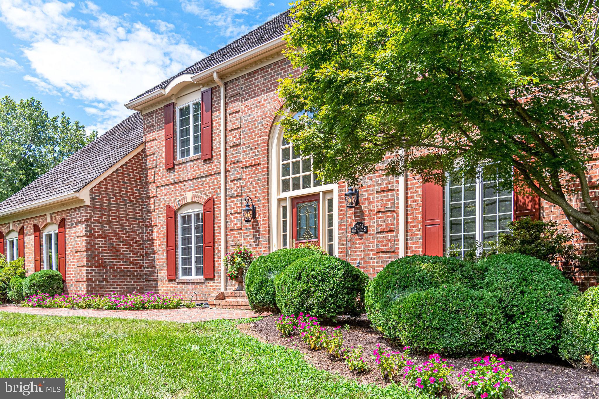 MYTERRA MANOR - Residential