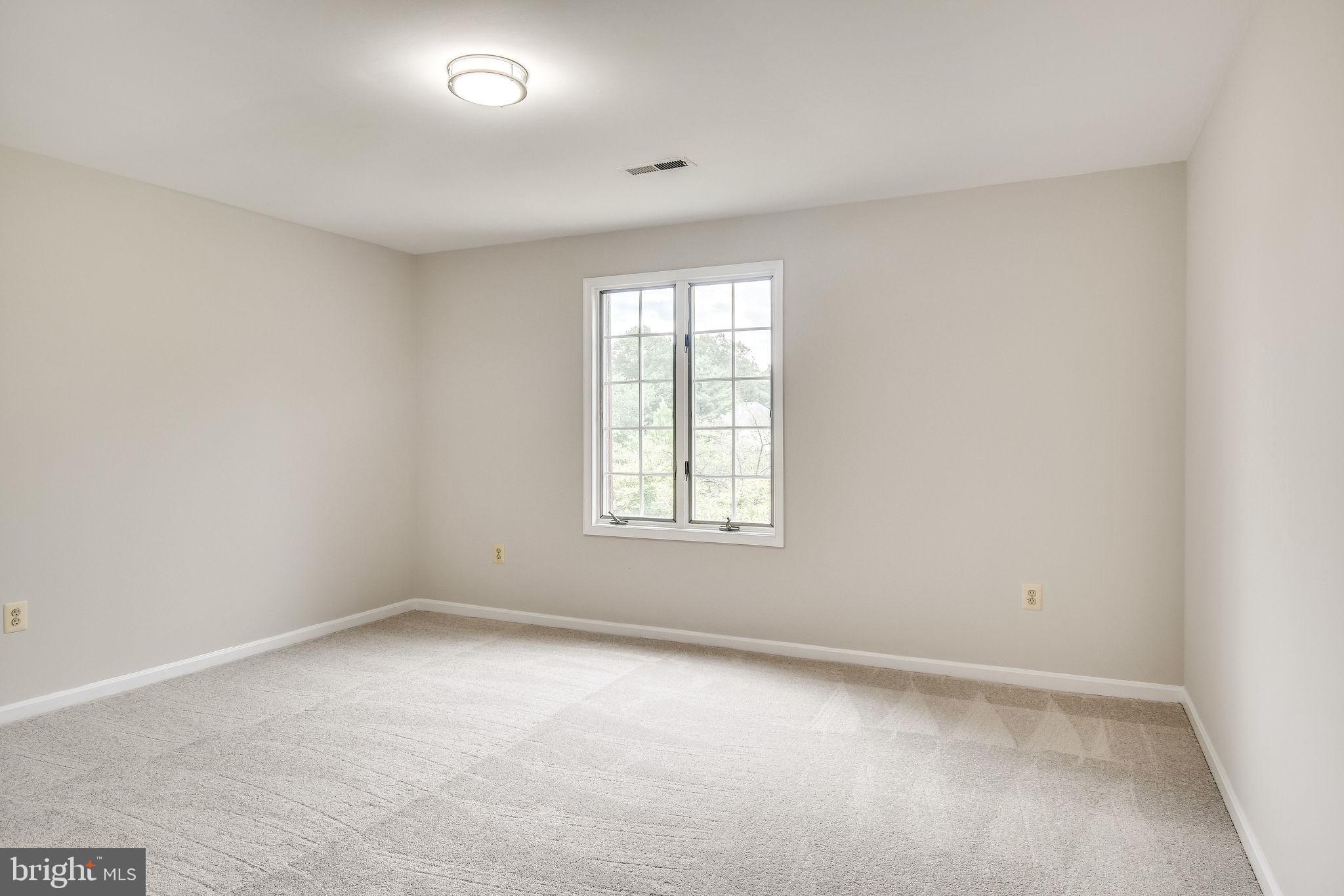 MYTERRA MANOR - Residential