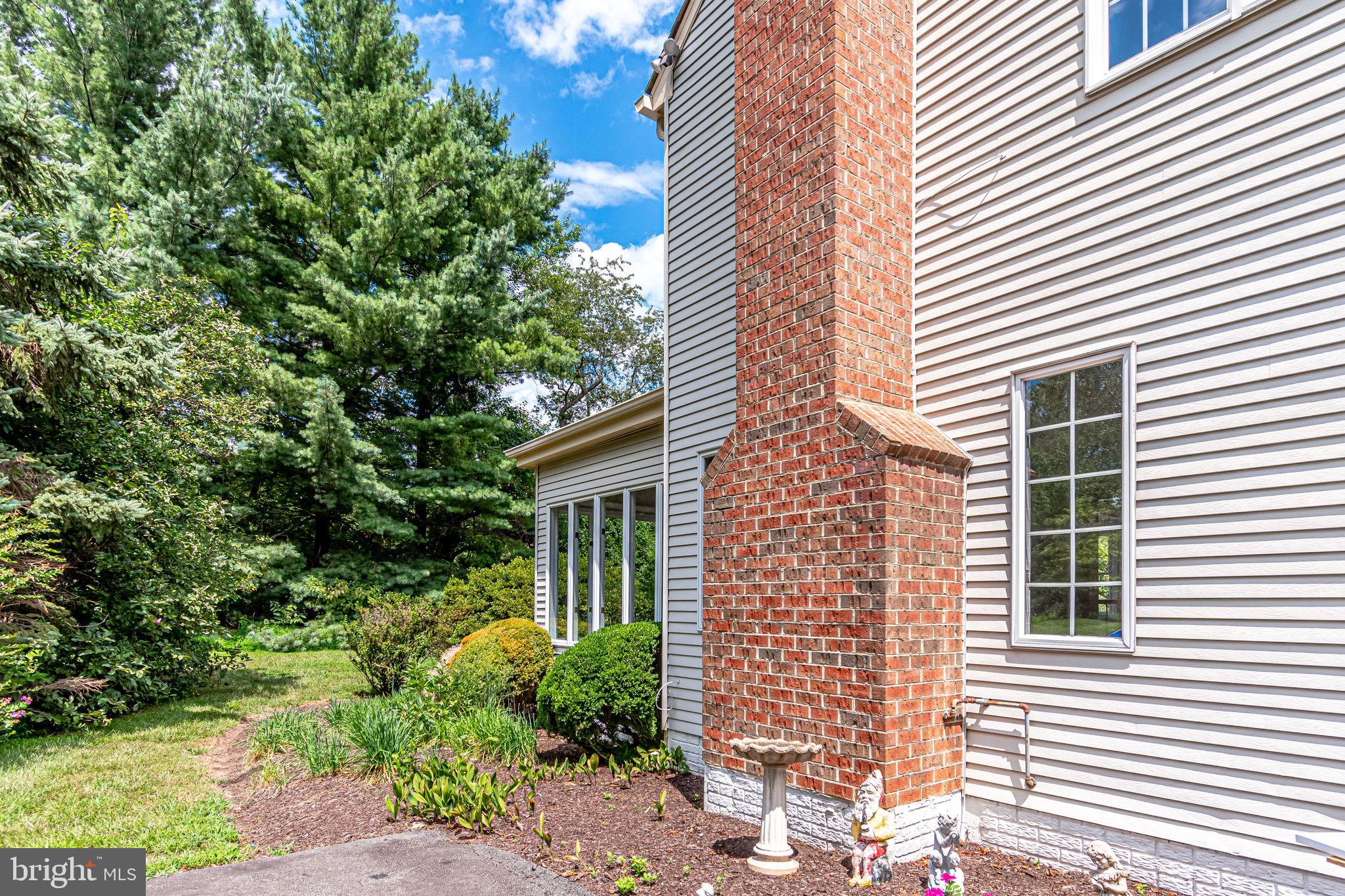 MYTERRA MANOR - Residential