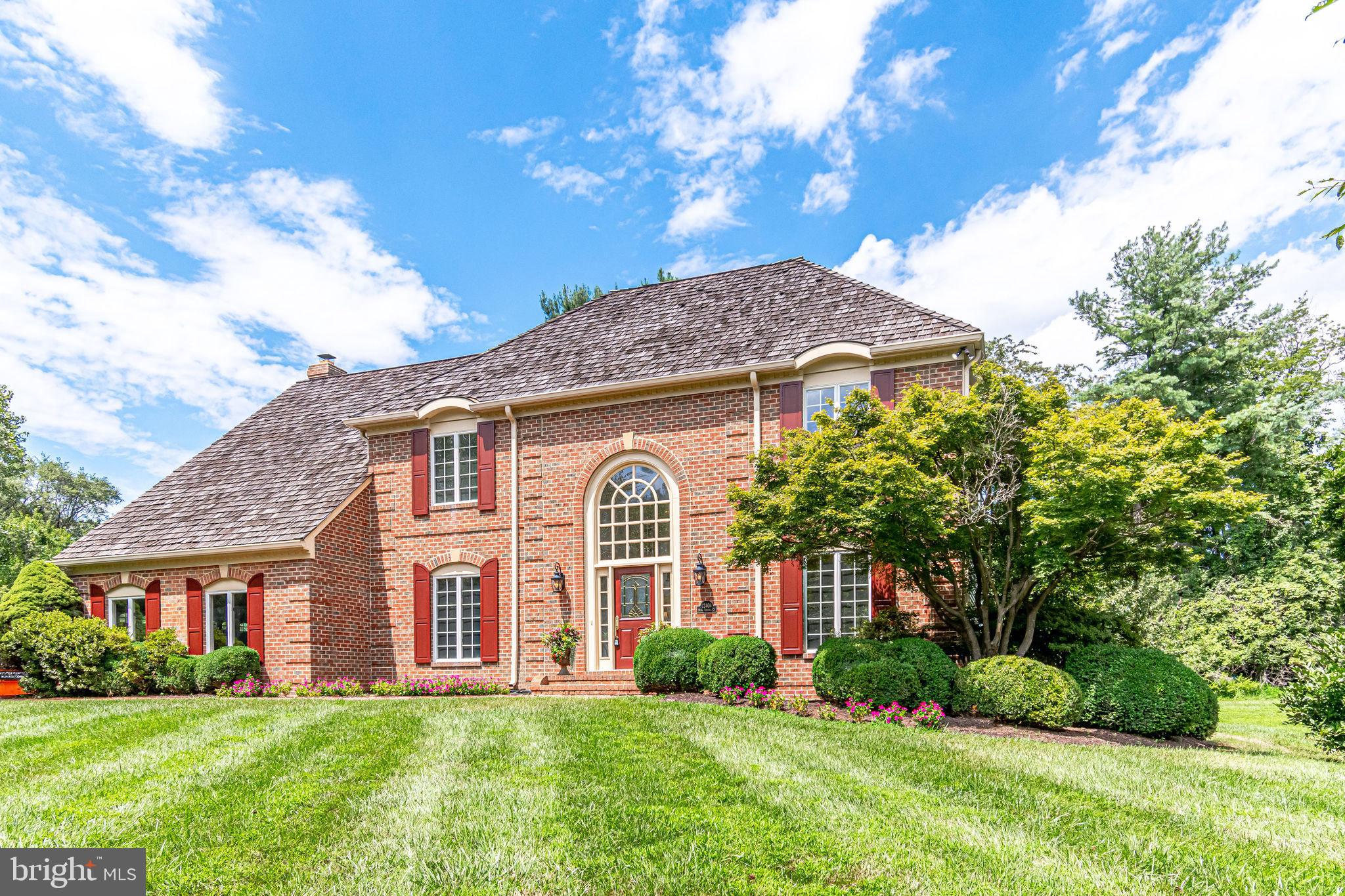 MYTERRA MANOR - Residential