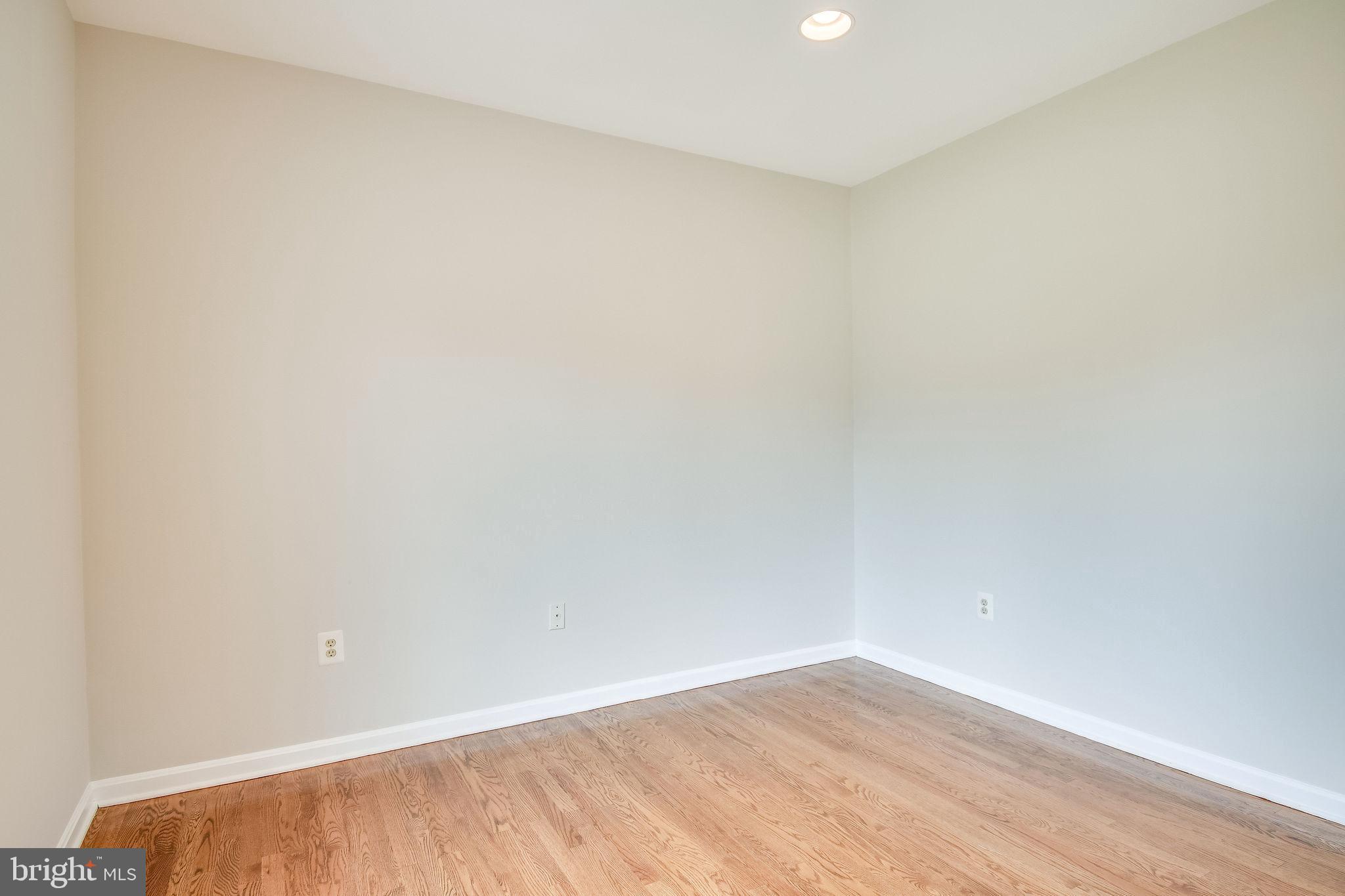 MYTERRA MANOR - Residential