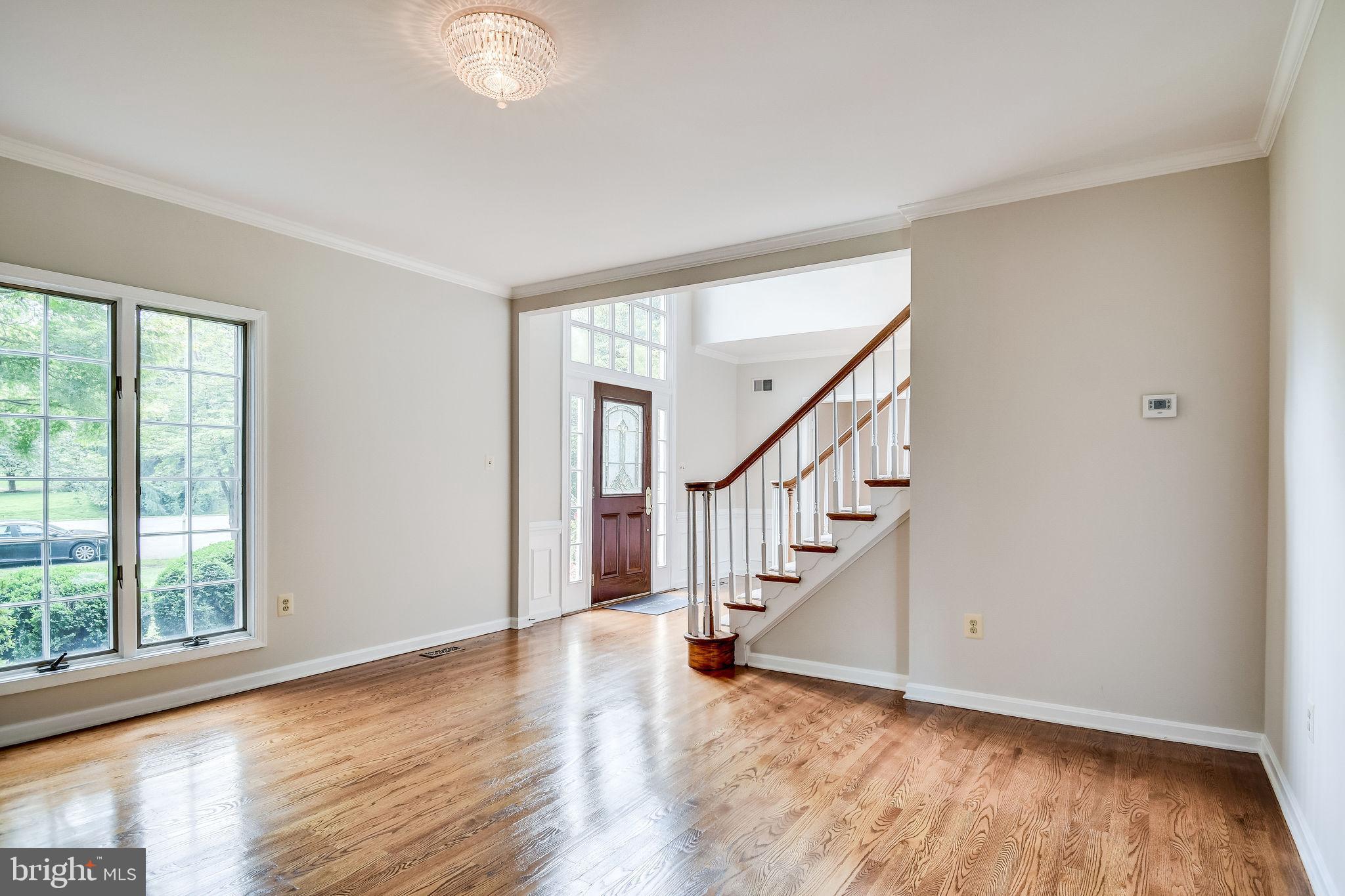 MYTERRA MANOR - Residential