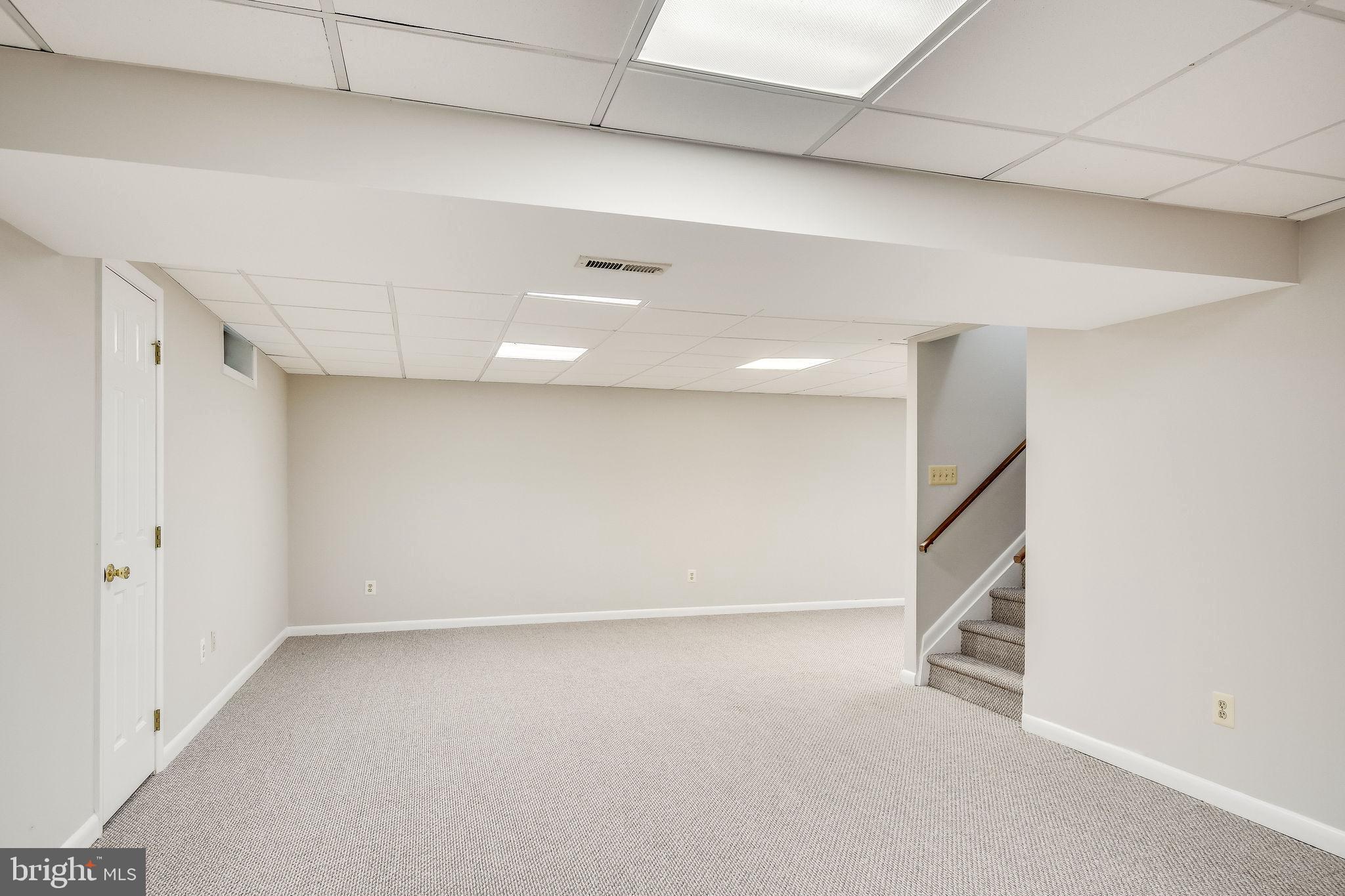 MYTERRA MANOR - Residential