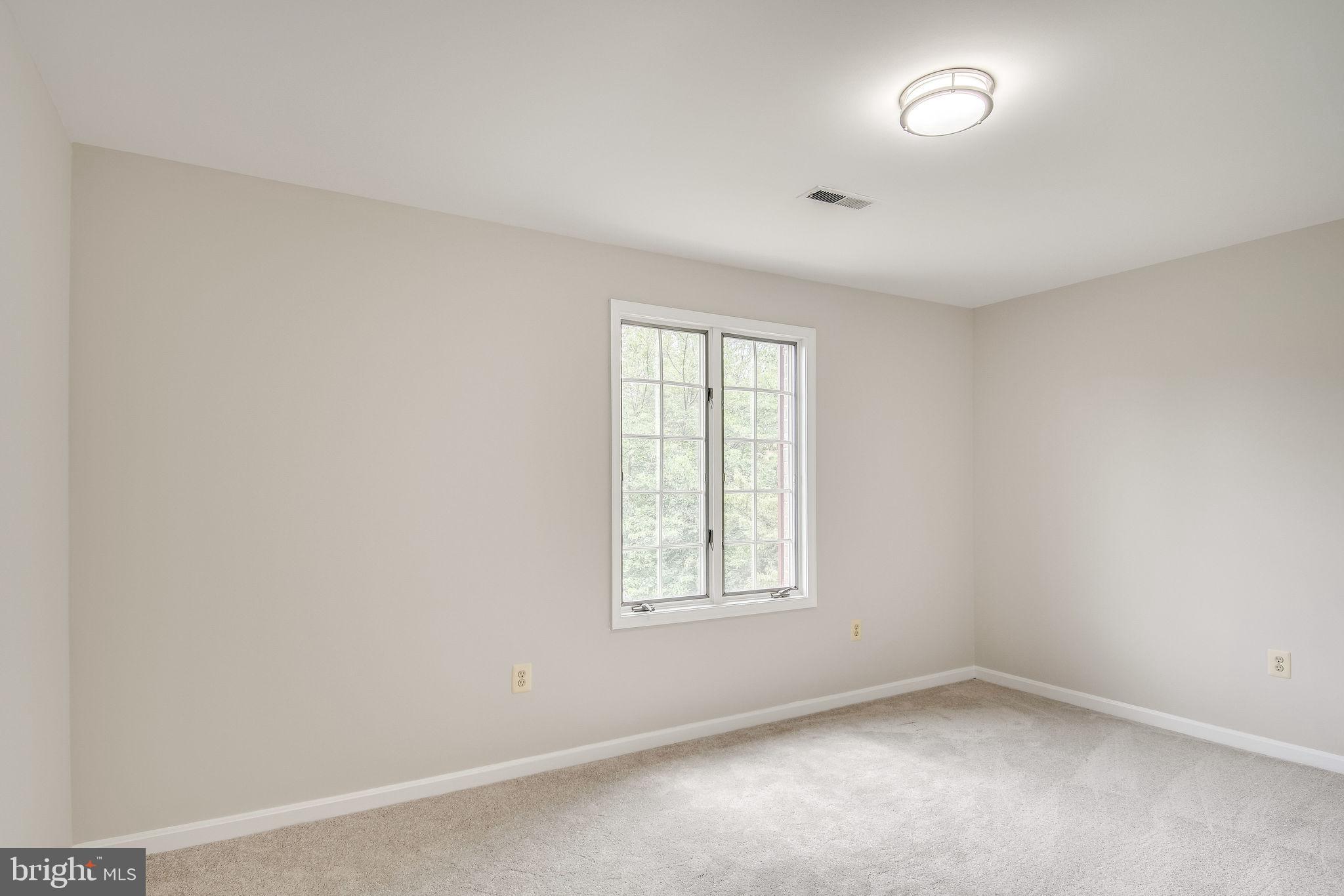 MYTERRA MANOR - Residential