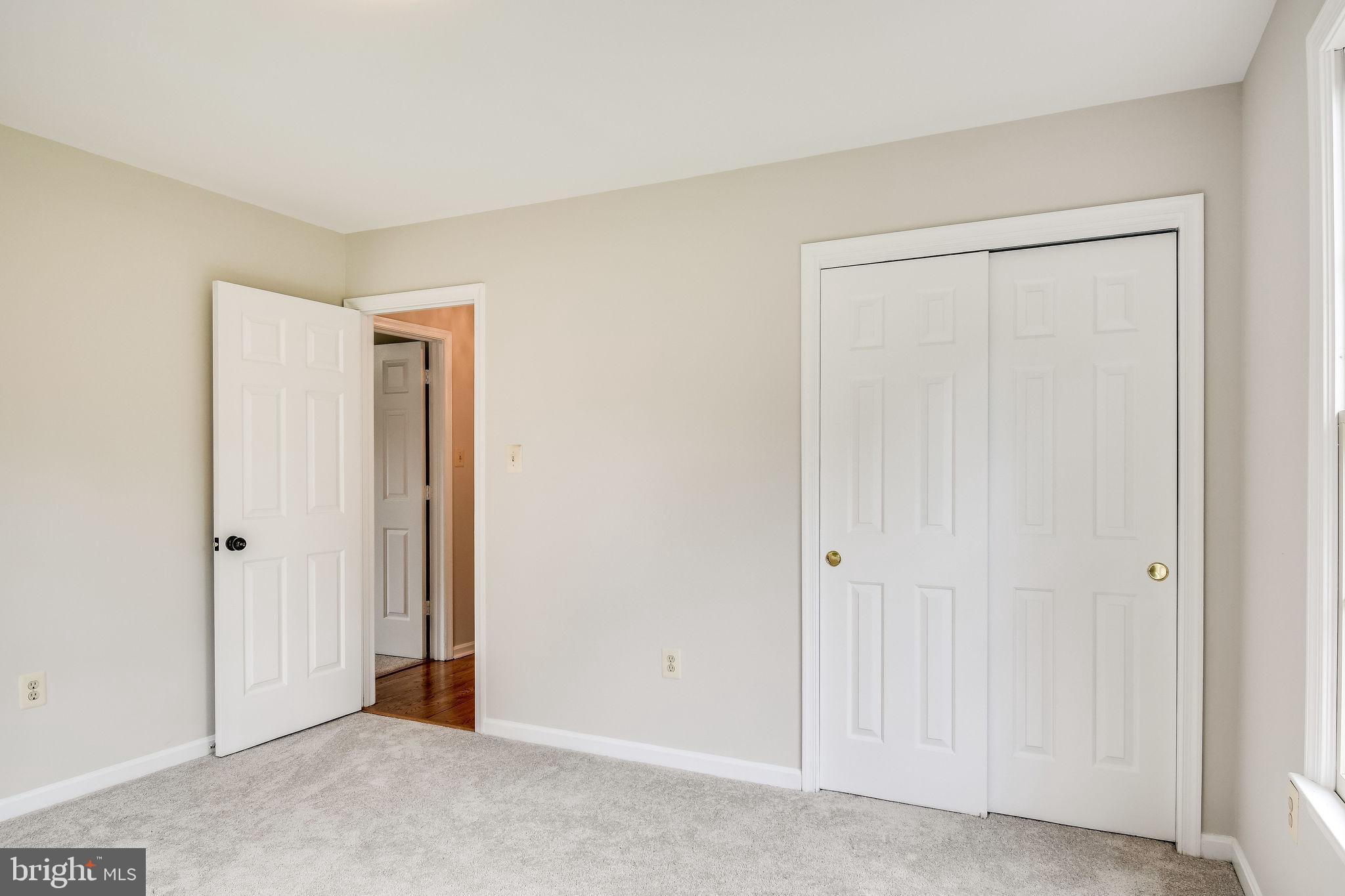 MYTERRA MANOR - Residential