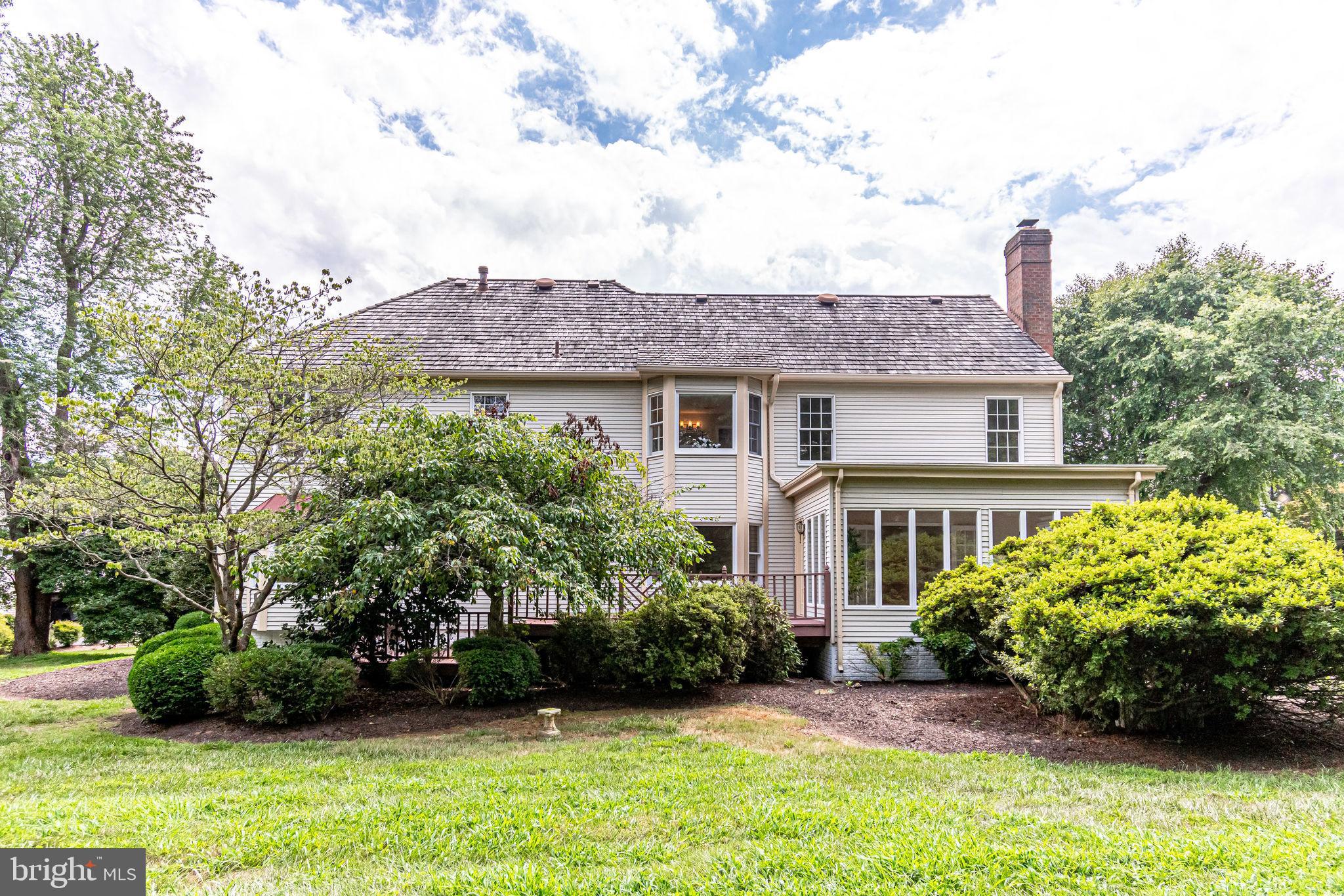 MYTERRA MANOR - Residential