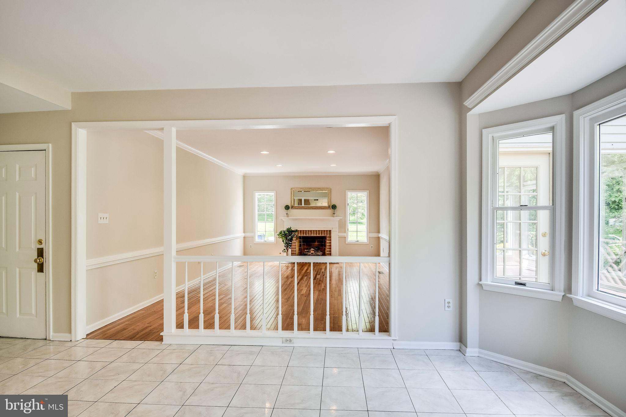 MYTERRA MANOR - Residential