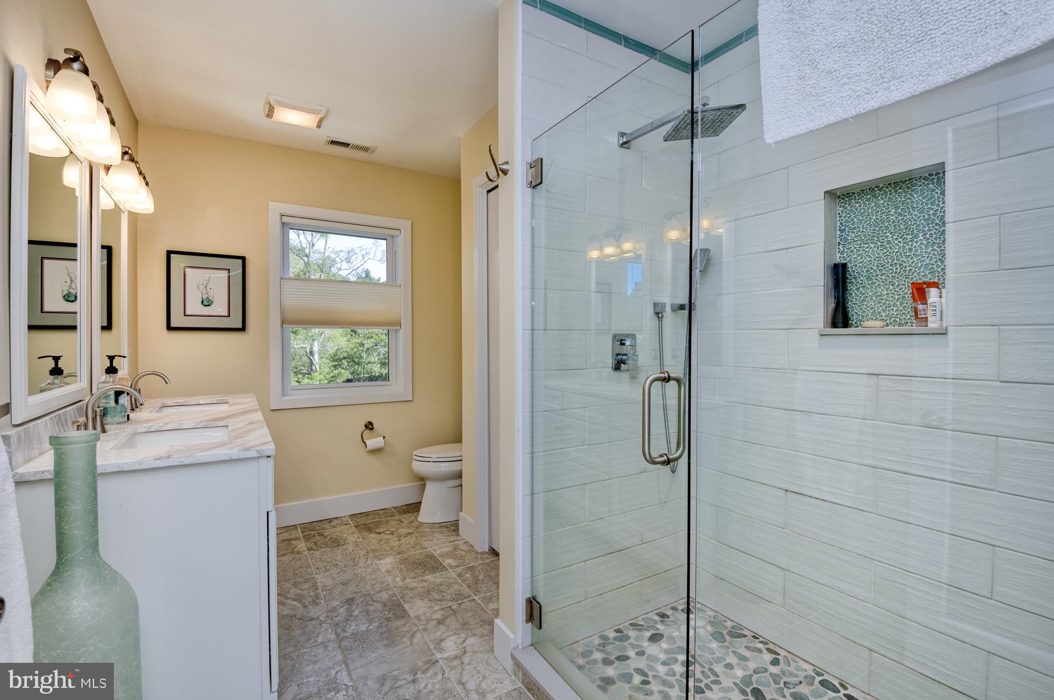 NORTH SHORES - Residential