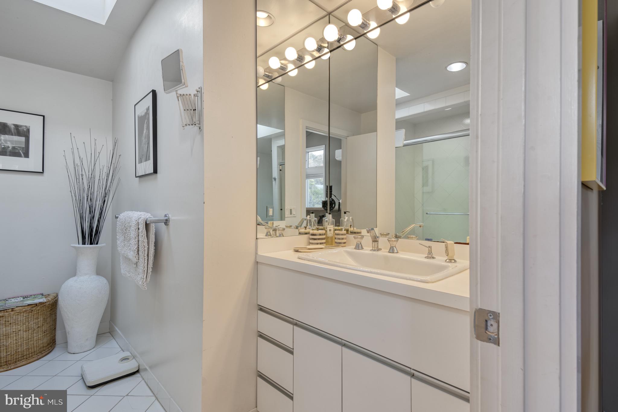 NORTH SHORES - Residential