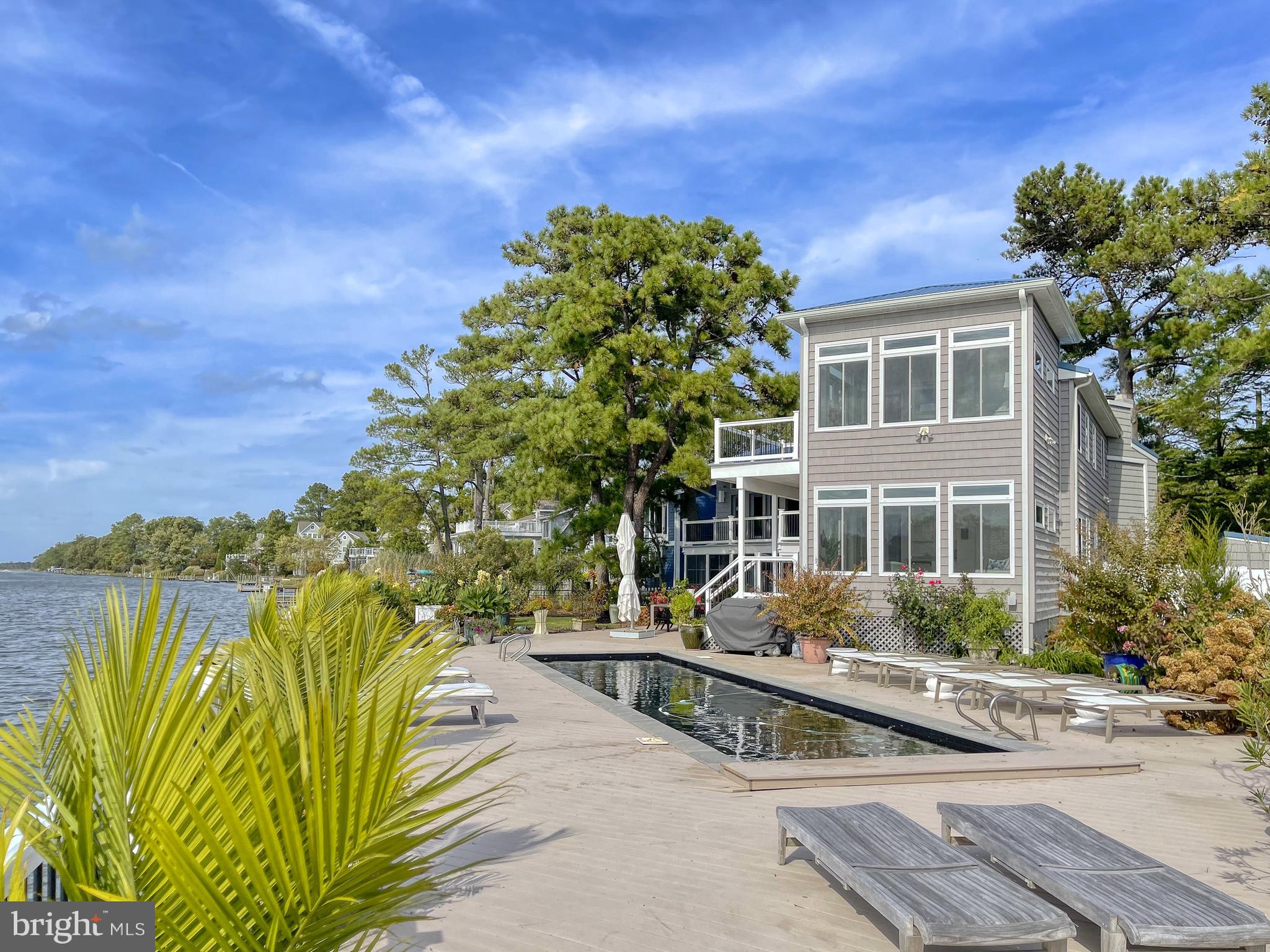 NORTH SHORES - Residential