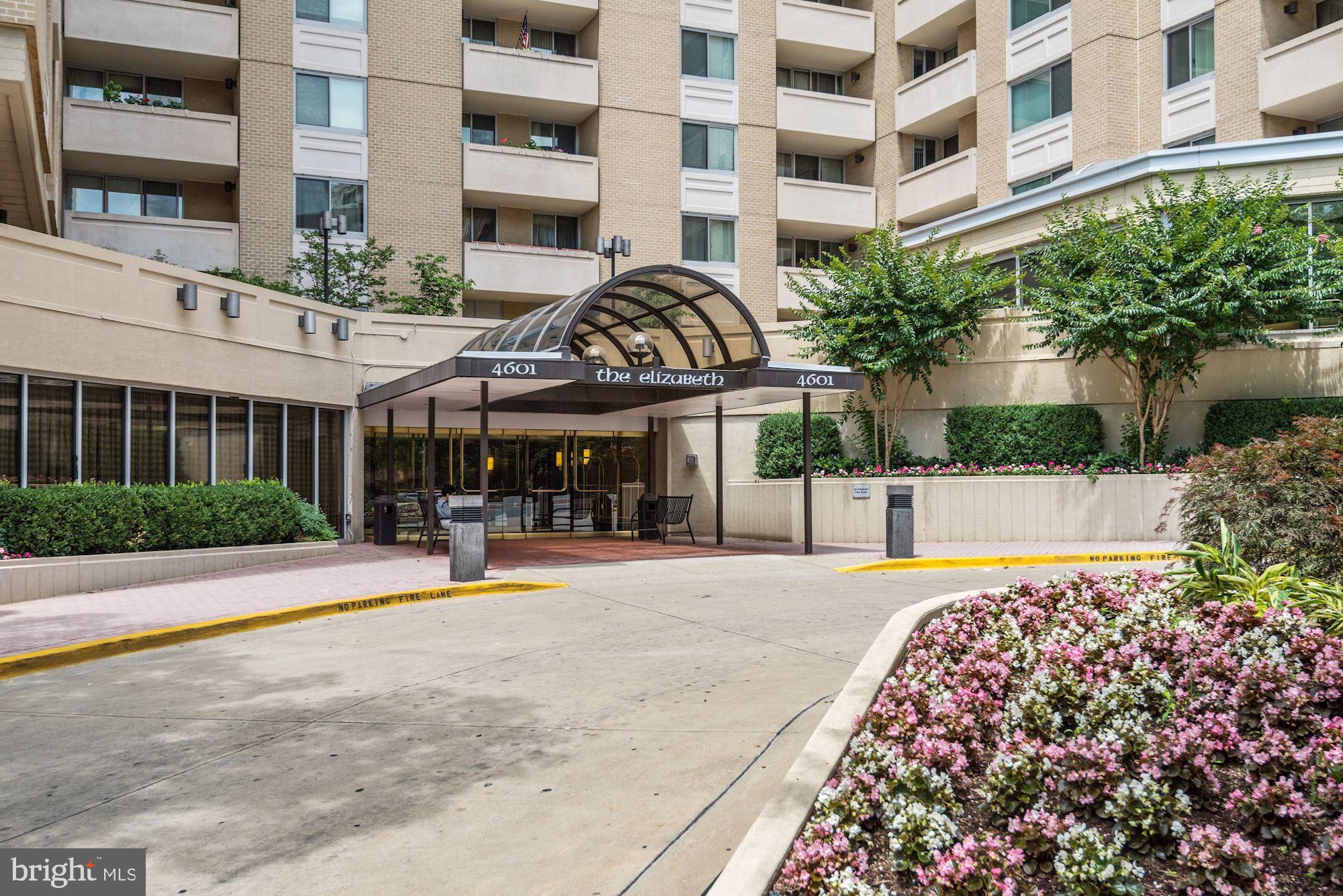 THE ELIZABETH - Residential Lease