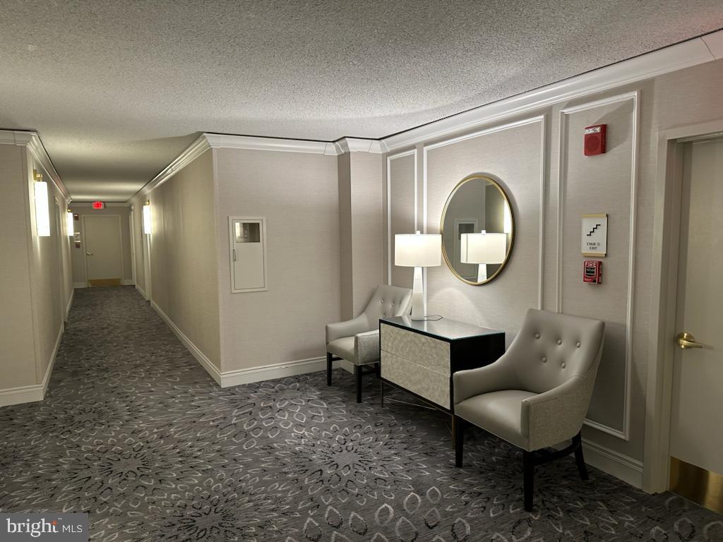 THE ELIZABETH - Residential Lease