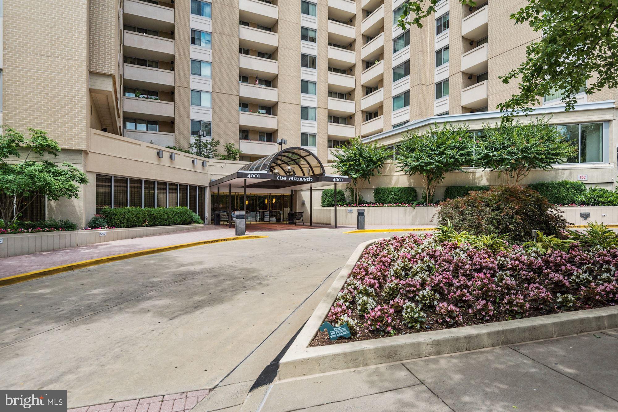 THE ELIZABETH - Residential Lease