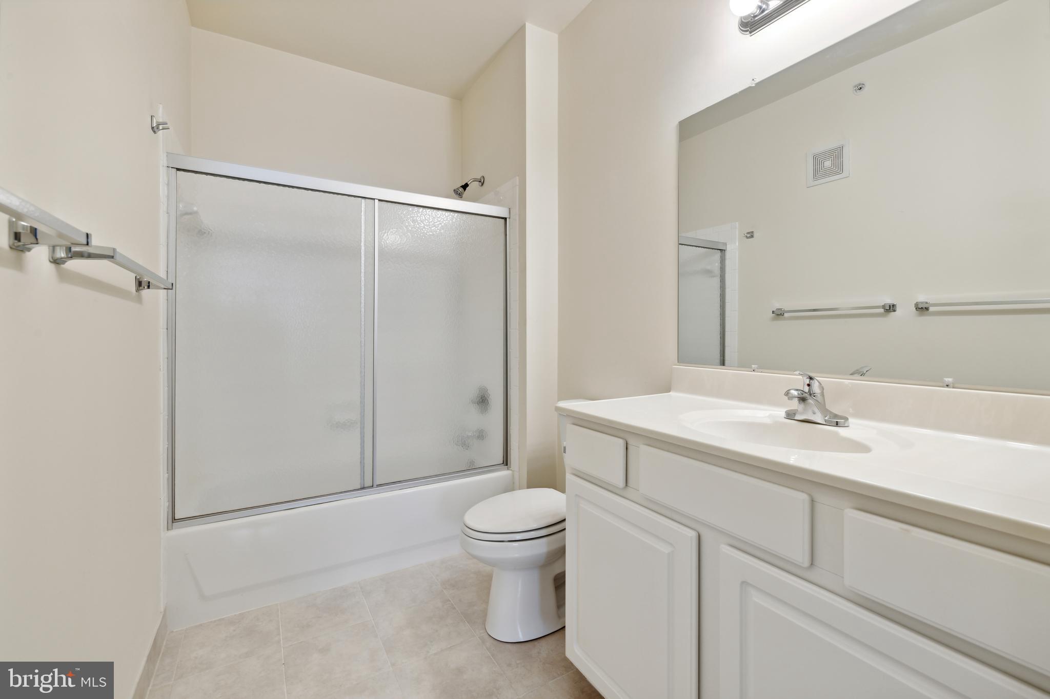 LAKELANDS RIDGE - Residential