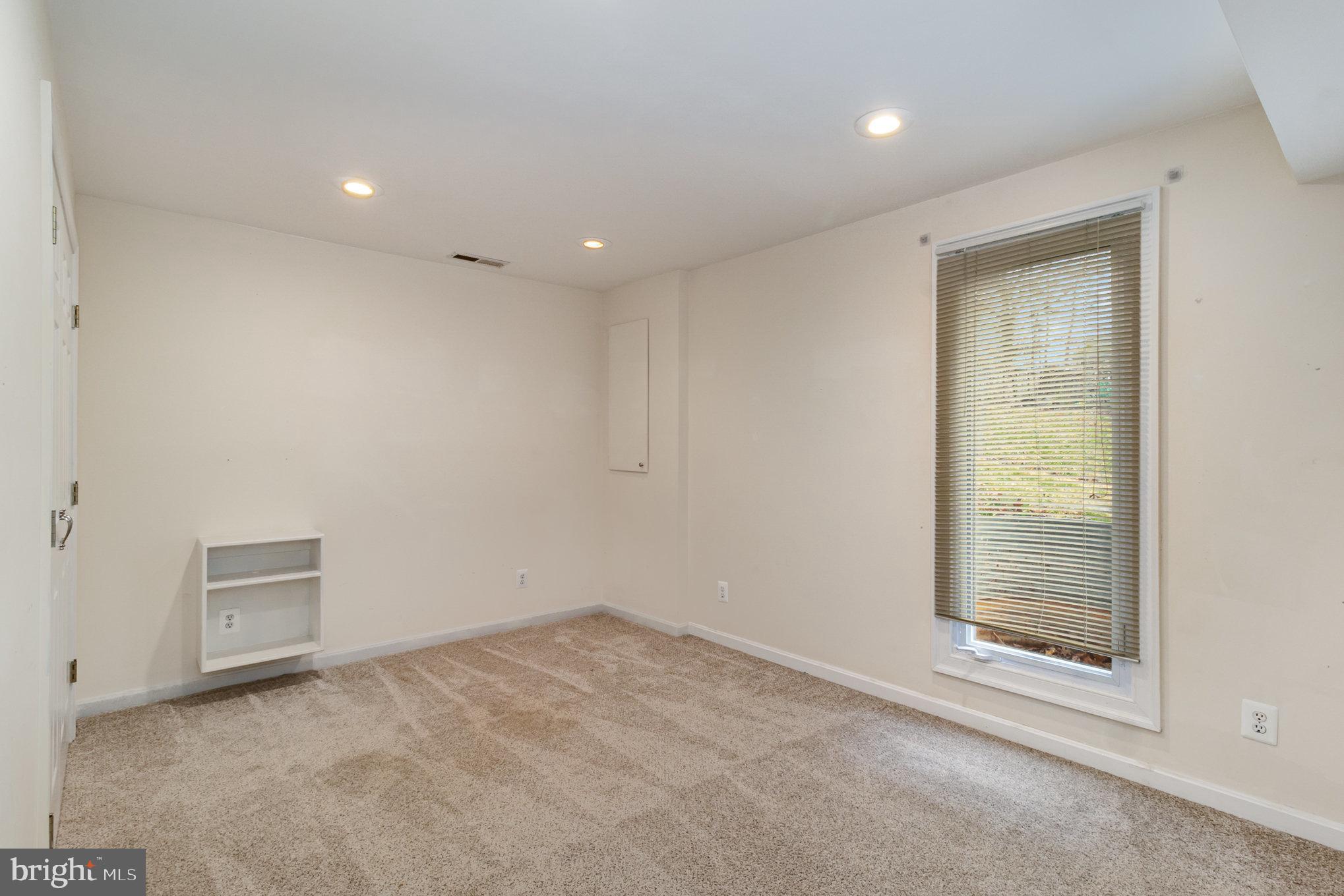 BROWN & HOOFF - Residential