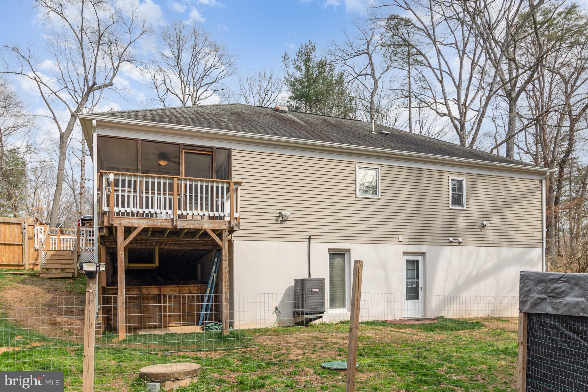 BROWN & HOOFF - Residential